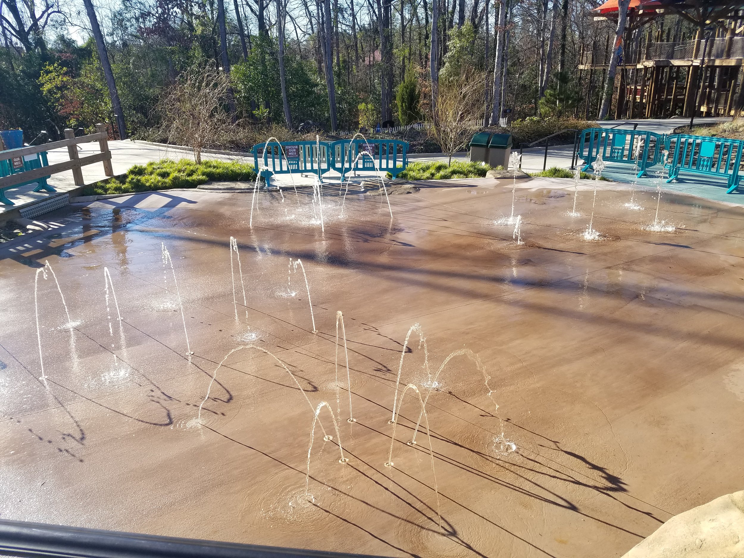 ZOO-TODDLER-SPLASHPAD.jpg