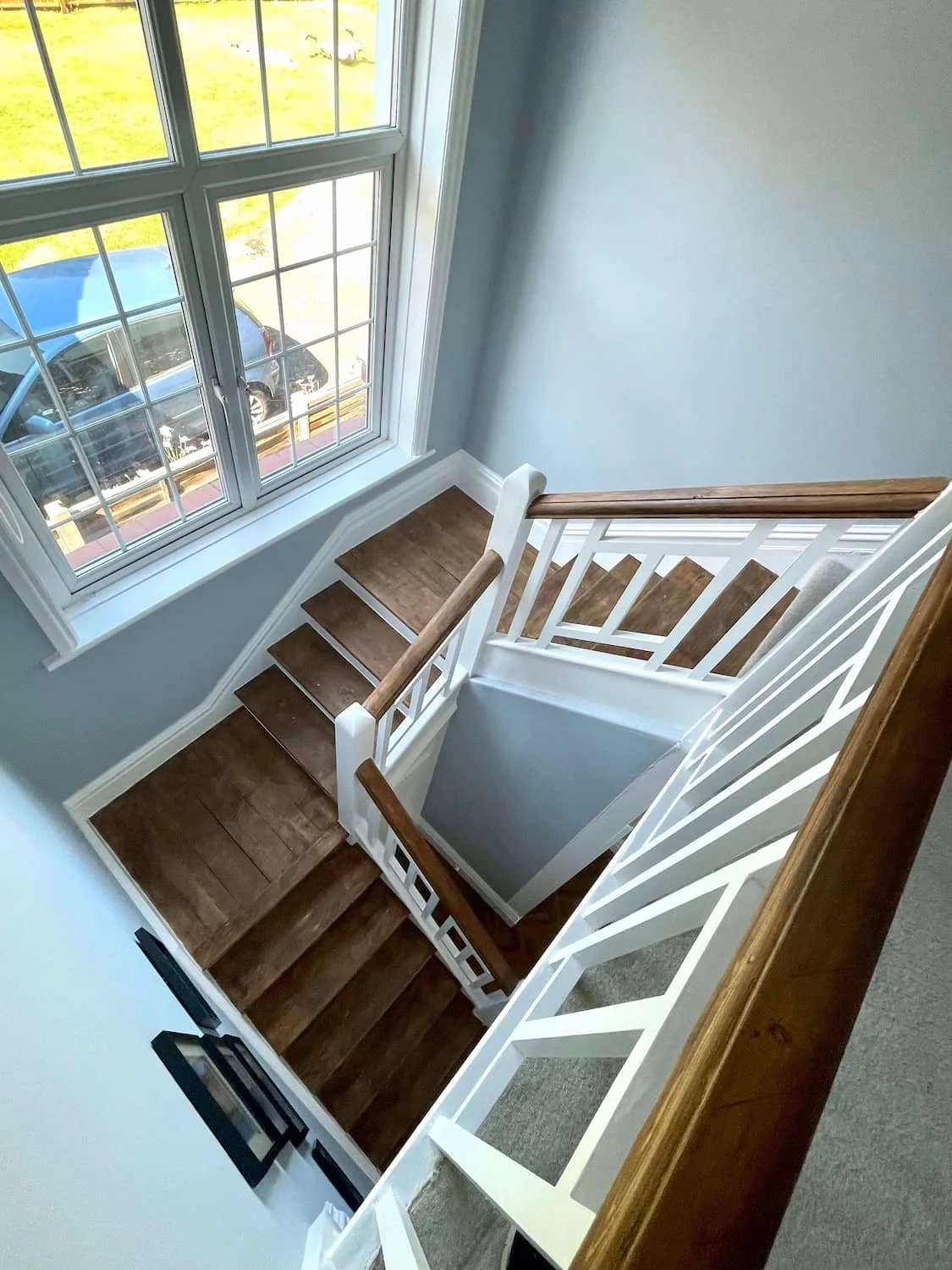 Luxury decorator hambledon, paintology. Beautiful staircase.