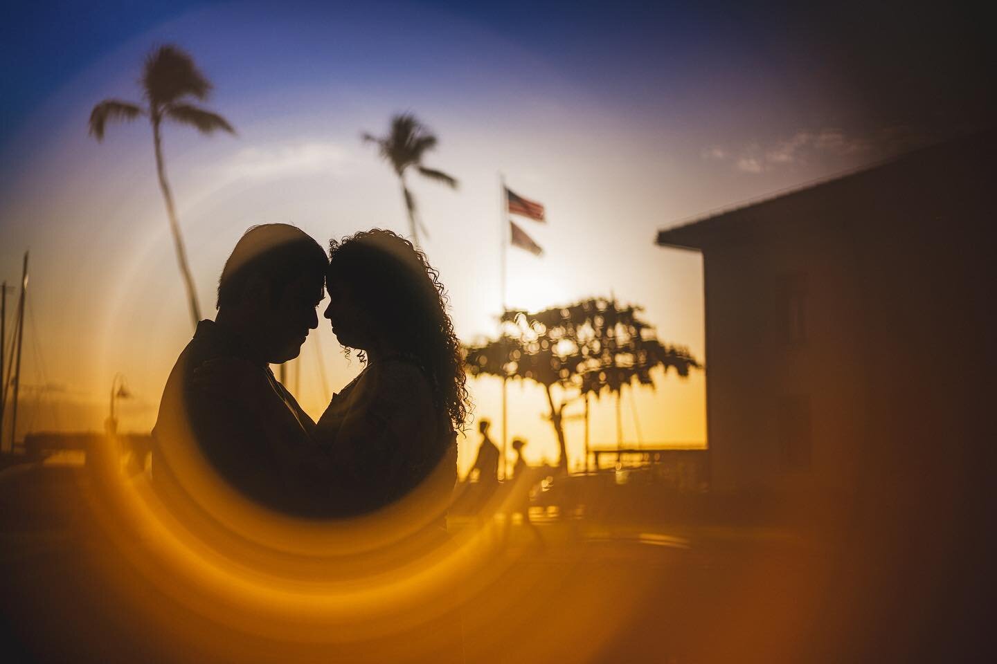 A few moments from time spent exploring Lahaina, Hawaii with @steph_m_vargas and @garyhuynhphotography 🏝️📷 thanks to @_nathaliemonique for setting up this session and having me come along for it!!