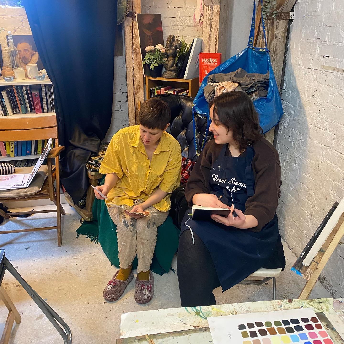 Do you want to dive into oil painting or drawing? We have the following one-day workshops available:

👩&zwj;🎨Painting the Modern Portrait in Oil - Sunday April 28th 11am-5pm

✍️A Drawing Universe - Studio Drawing Taster Day - Saturday May 11th 10am