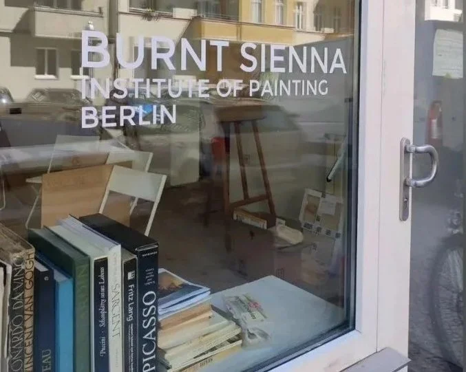 the front window of burnt sienna Charlottenburg