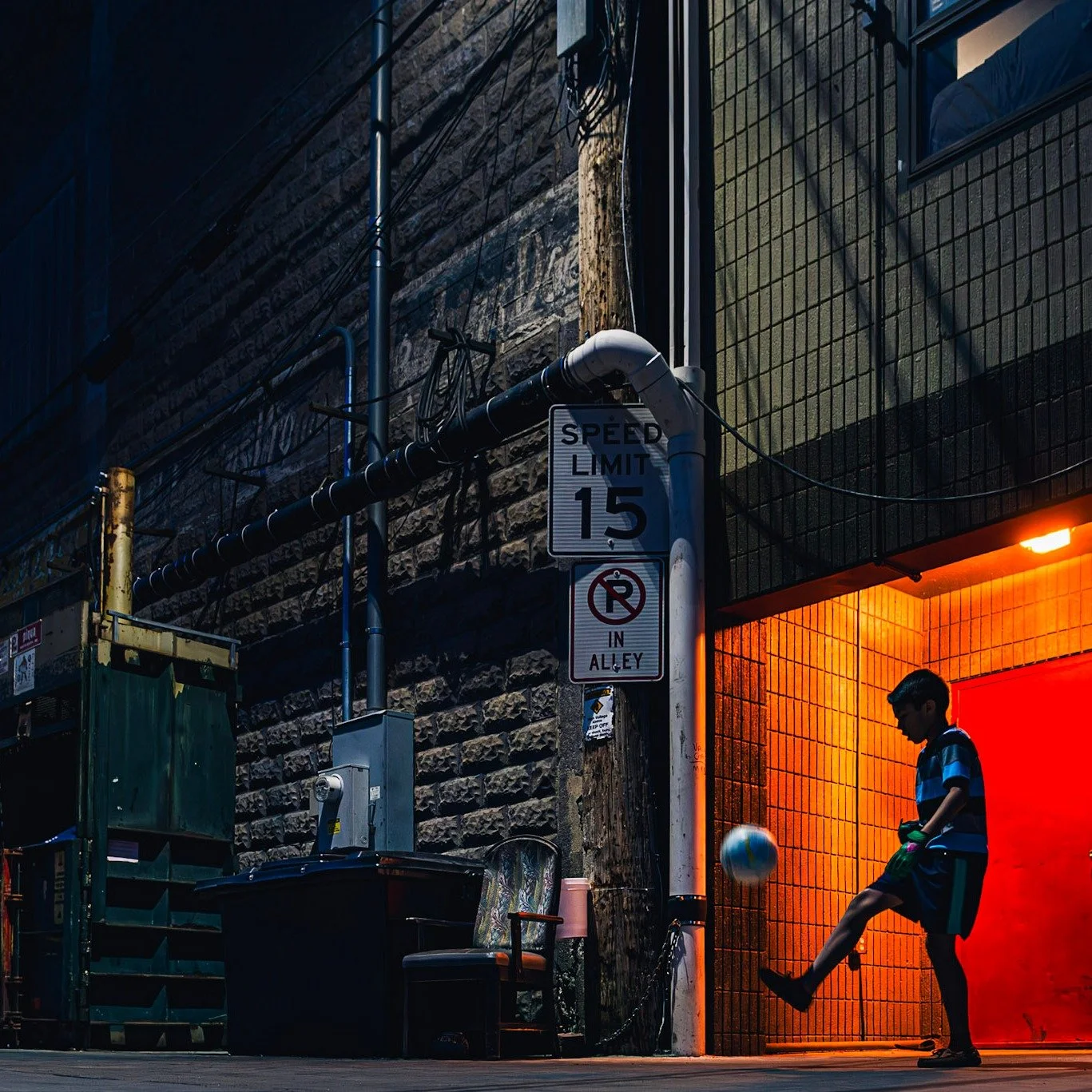 Photo Opp has an awesome Gallery Opening Night happening at Photo Opp on October 17! 

It's a night featuring work from 23 Wisconsin photographers, three featured artists and twenty selected artists that were voted in through a blind judging process.