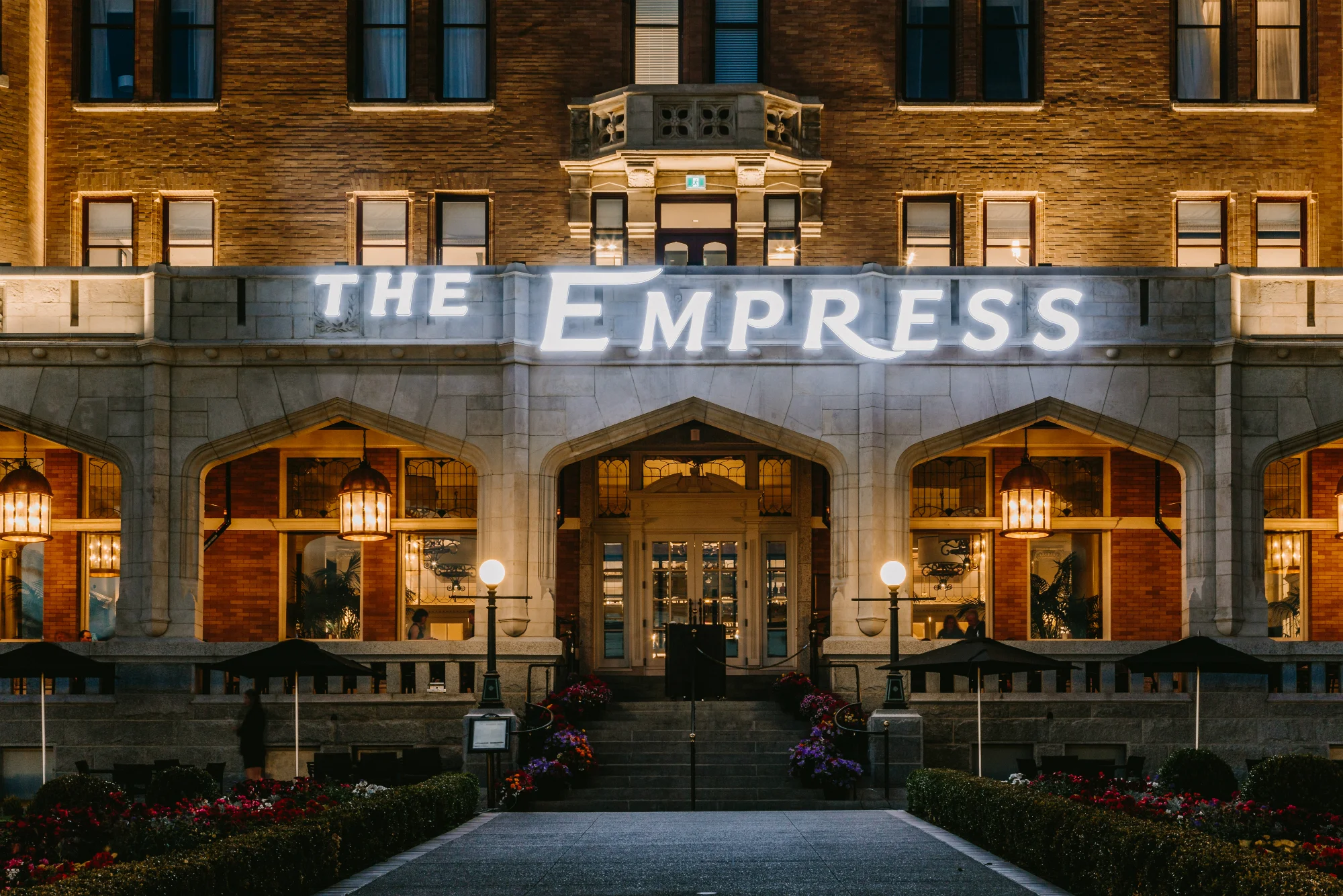 JonMarkPhotography-KnightSigns-EmpressHotel-1008 v2.jpg