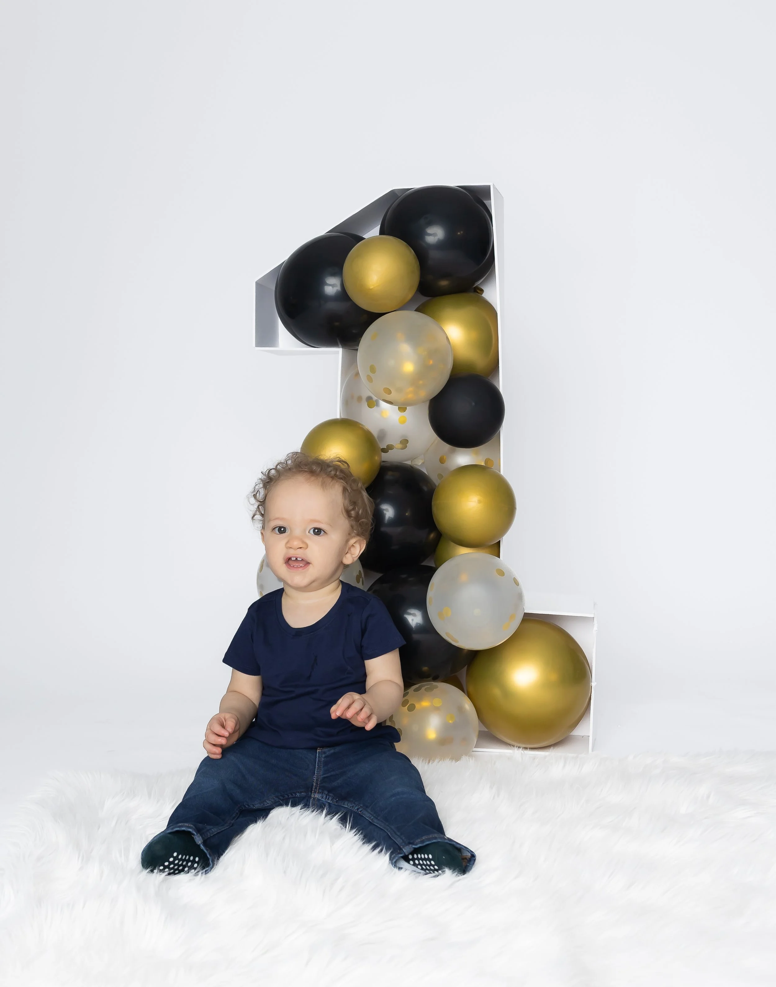 Logan Cake Smash-23.jpg