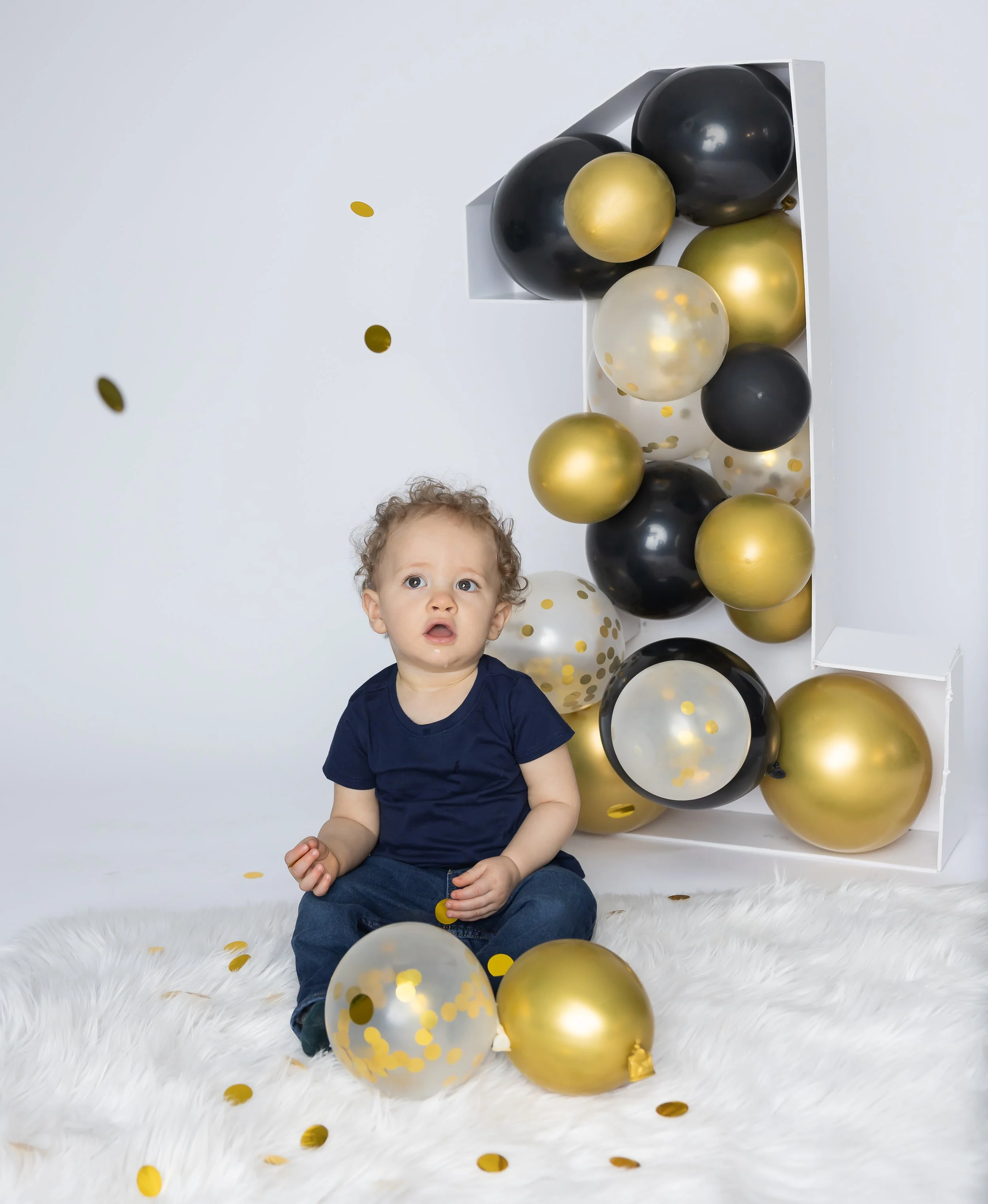 Logan Cake Smash-28.jpg