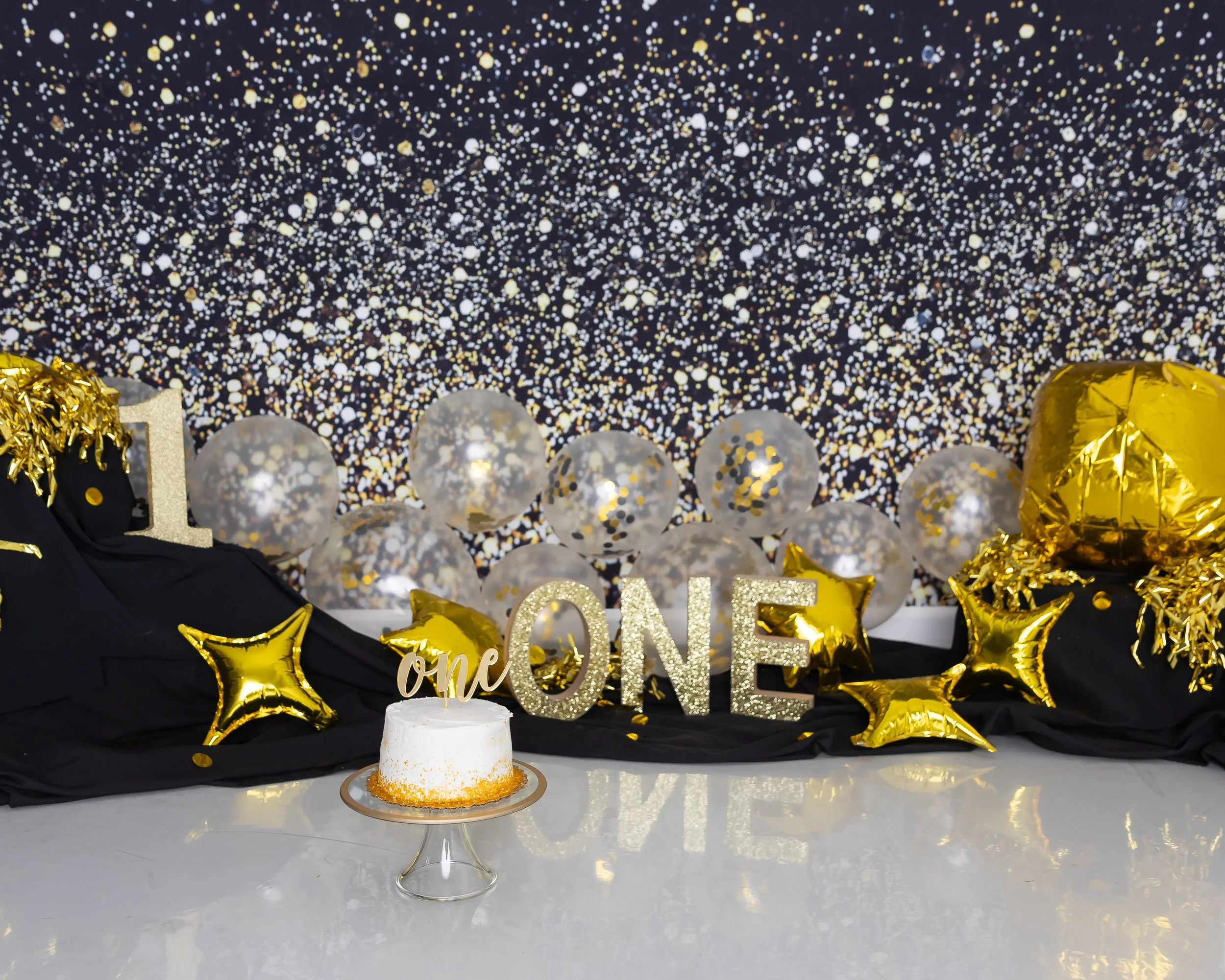 Logan Cake Smash-29.jpg