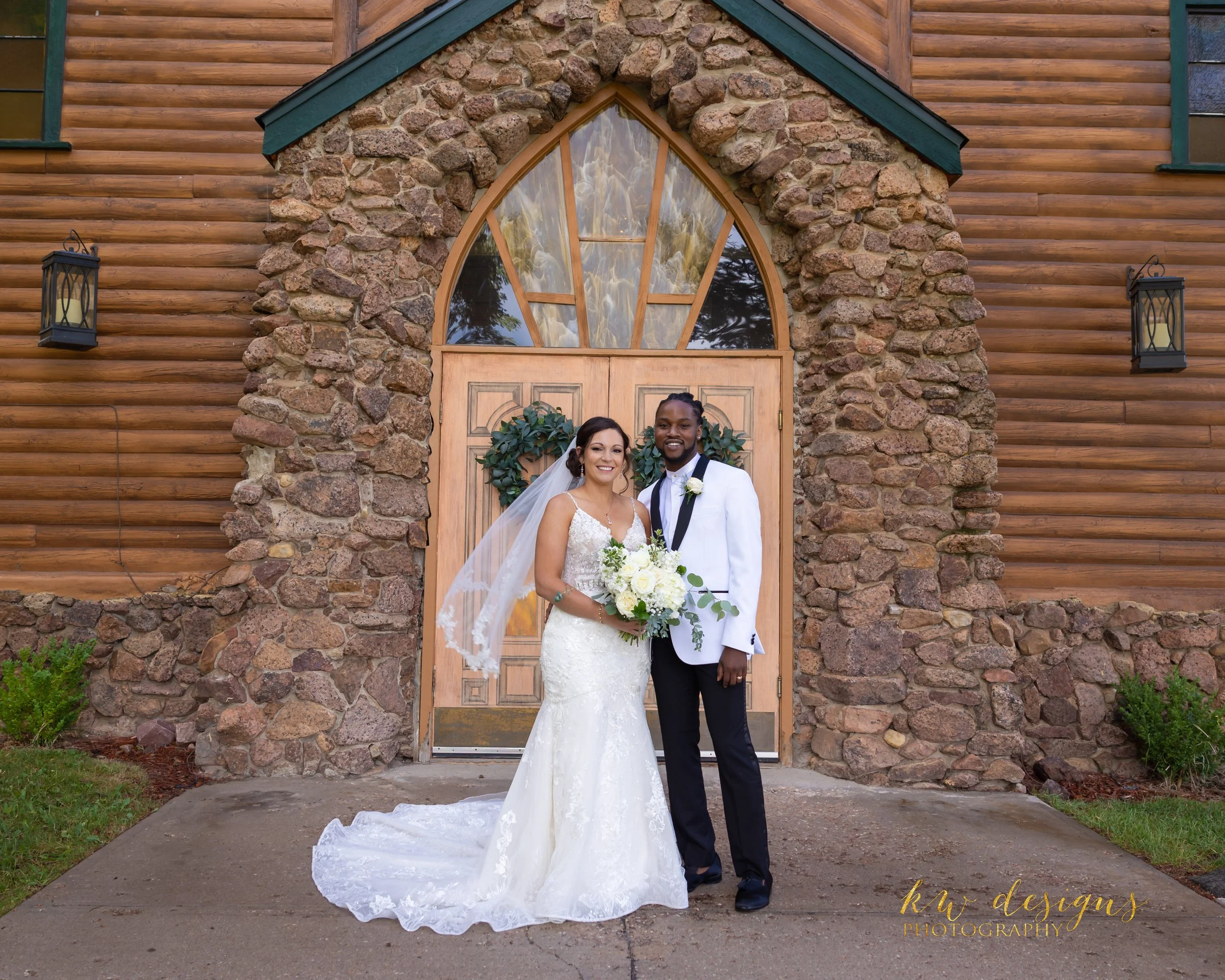 Alex & Berto Wedding Day Previews-41.jpg