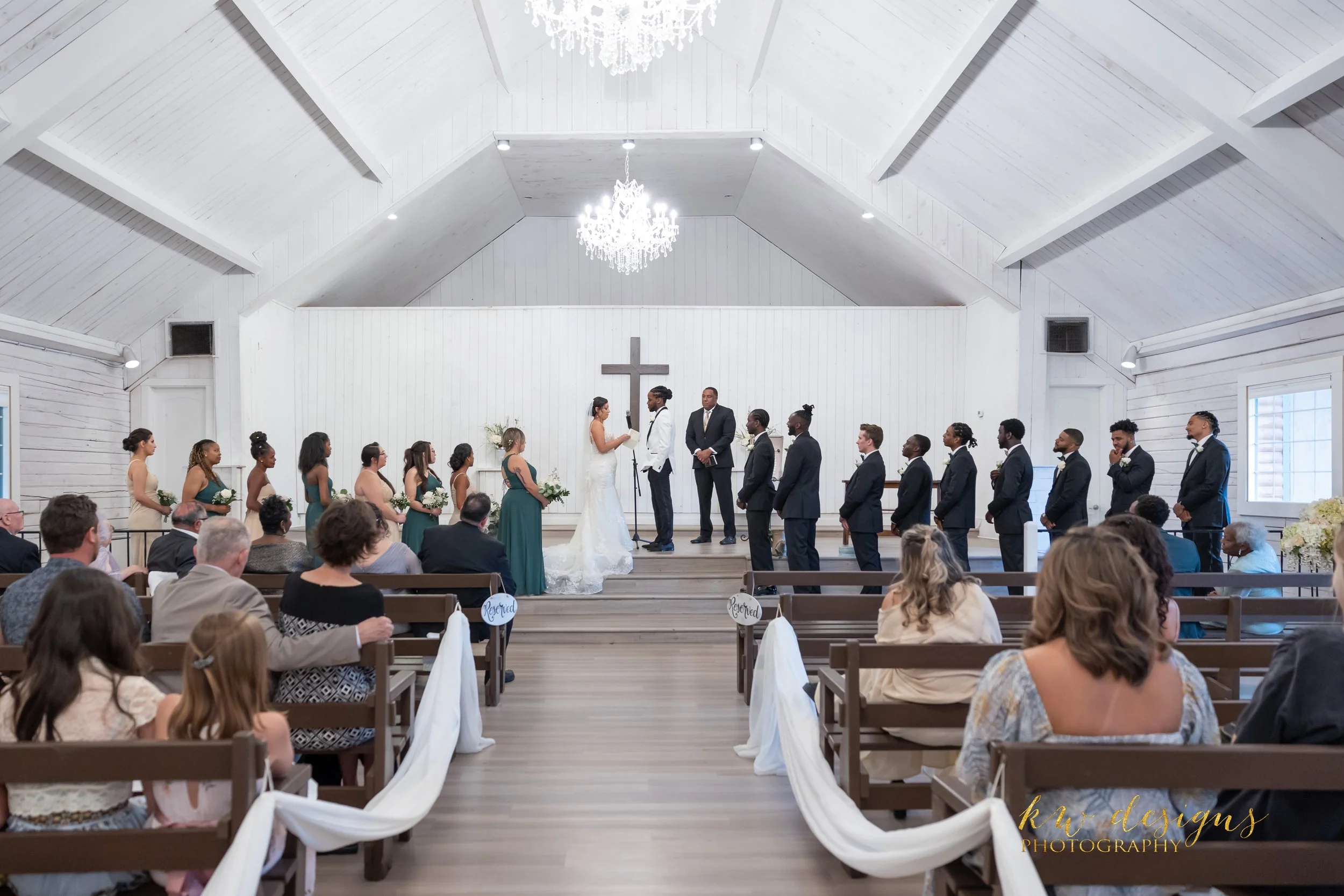 Alex & Berto Wedding Day Previews-34.jpg