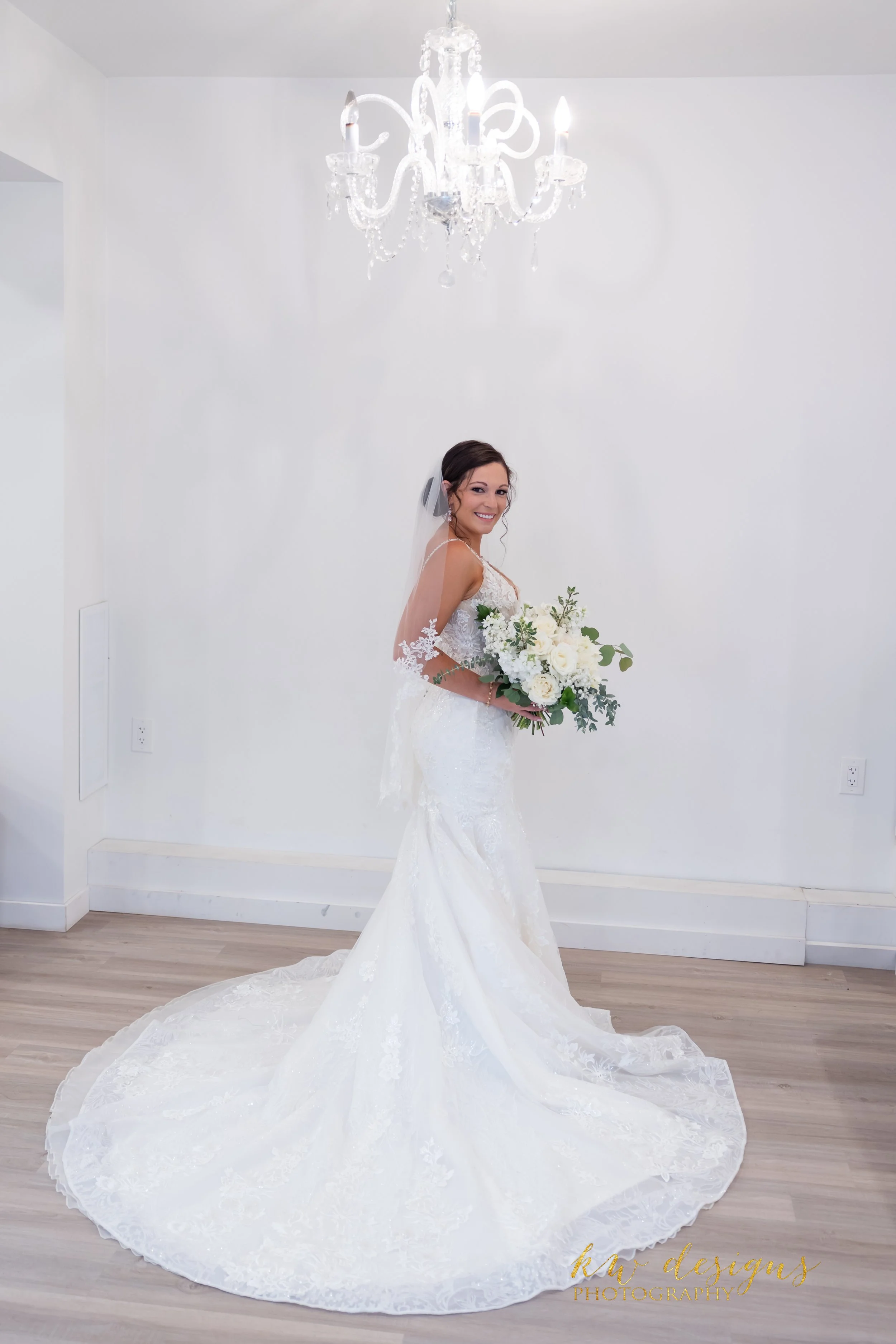 Alex & Berto Wedding Day Previews-27.jpg