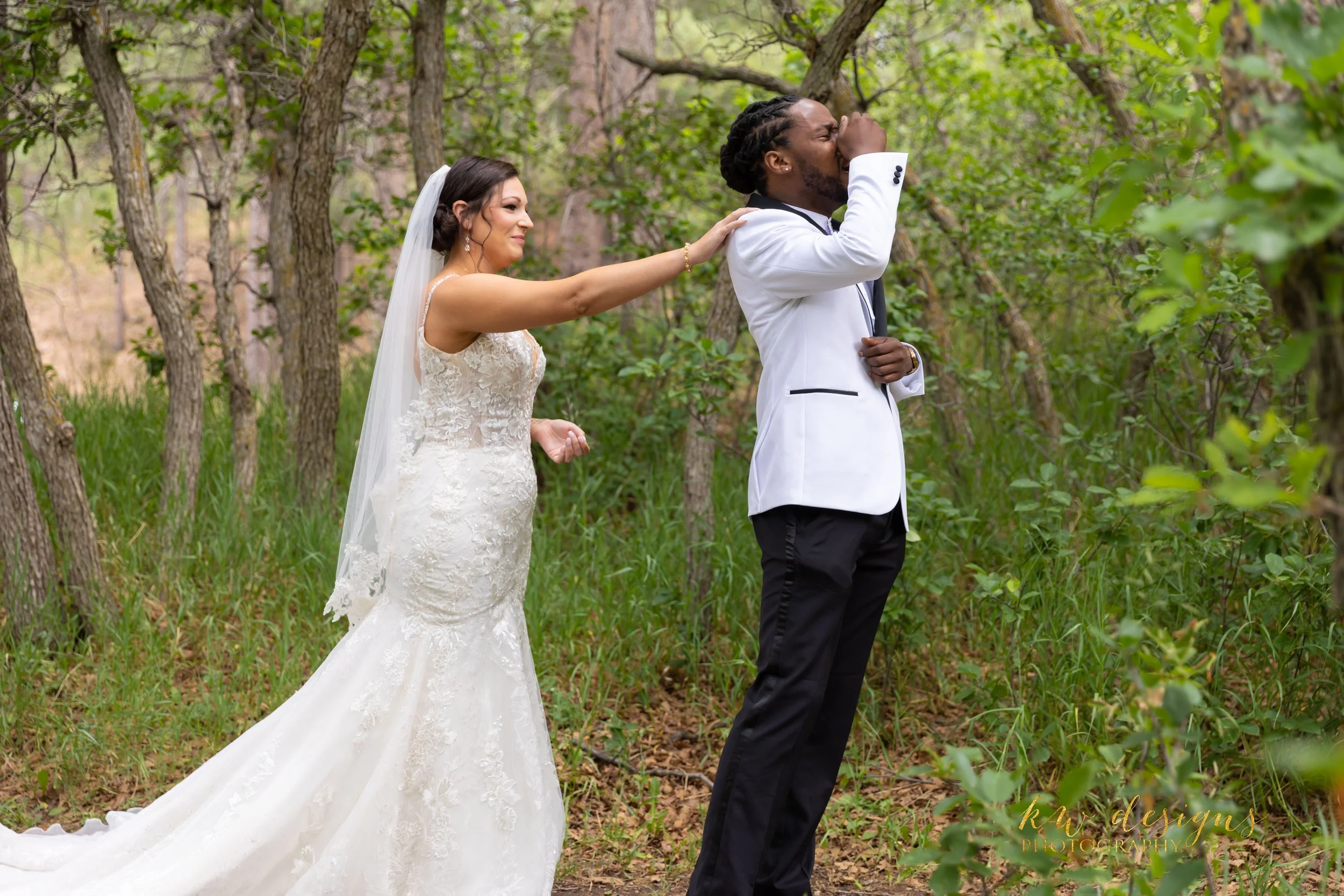 Alex & Berto Wedding Day Previews-9.jpg