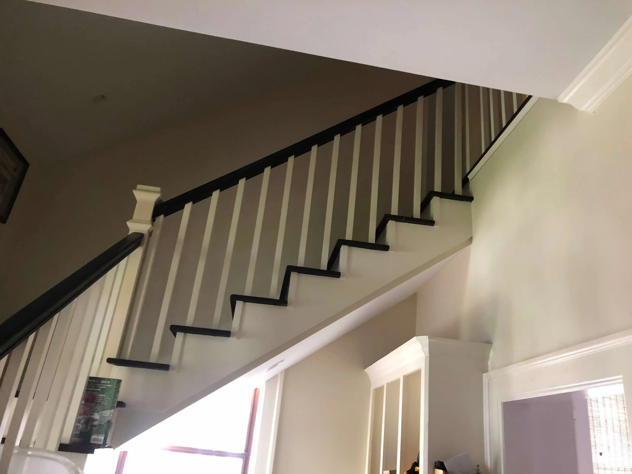 Stairs Looking up .jpg
