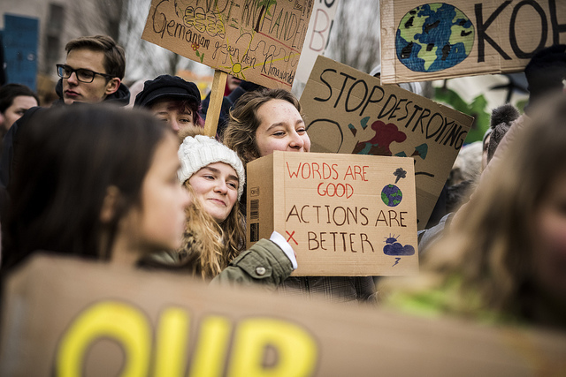  Poland Climate Strike (Credit: Mike Schmidt / Greenpeace, Flickr, CC 2.0) 