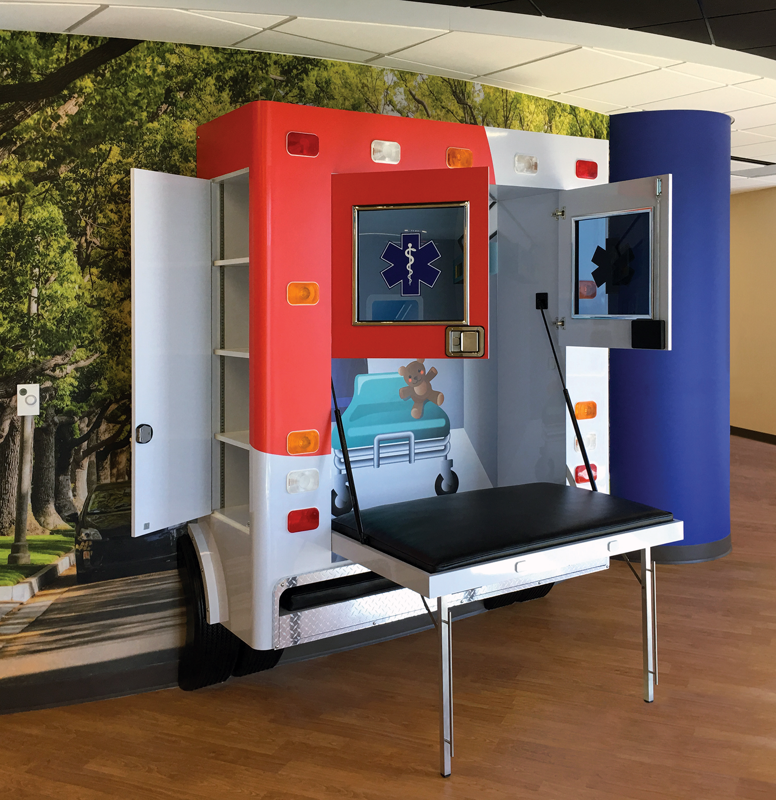 3D Structure - Ambulance (Doors Open)