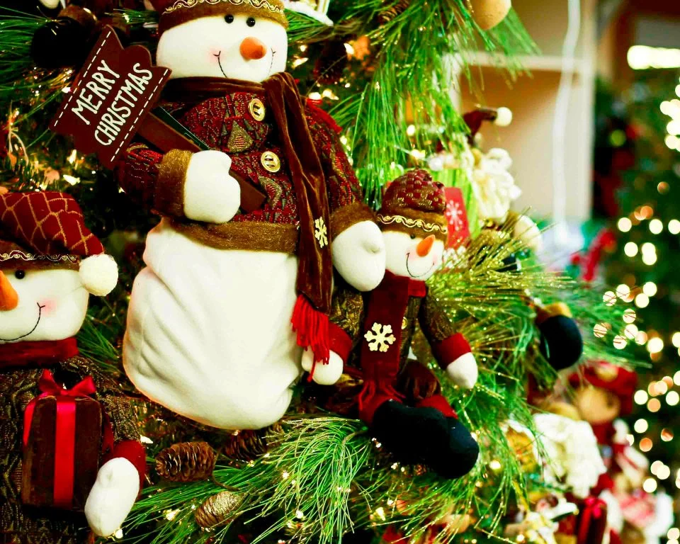 Snowmen Christmas Tree DKdekor.jpg