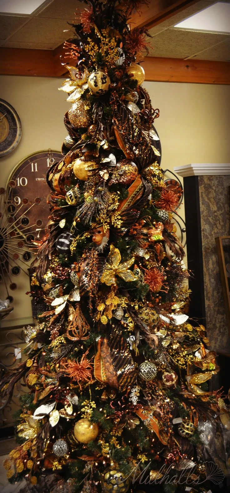 Regal Safari Christmas Tree DKdekor.jpg
