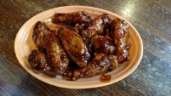 W ednesday is wing night: 39 cent wings and team trivia. $1 for a giant side of bleu cheese or ranch. For drinks: 10 p.m.-close $6 pitchers $12 bottles of wine 415 Fish