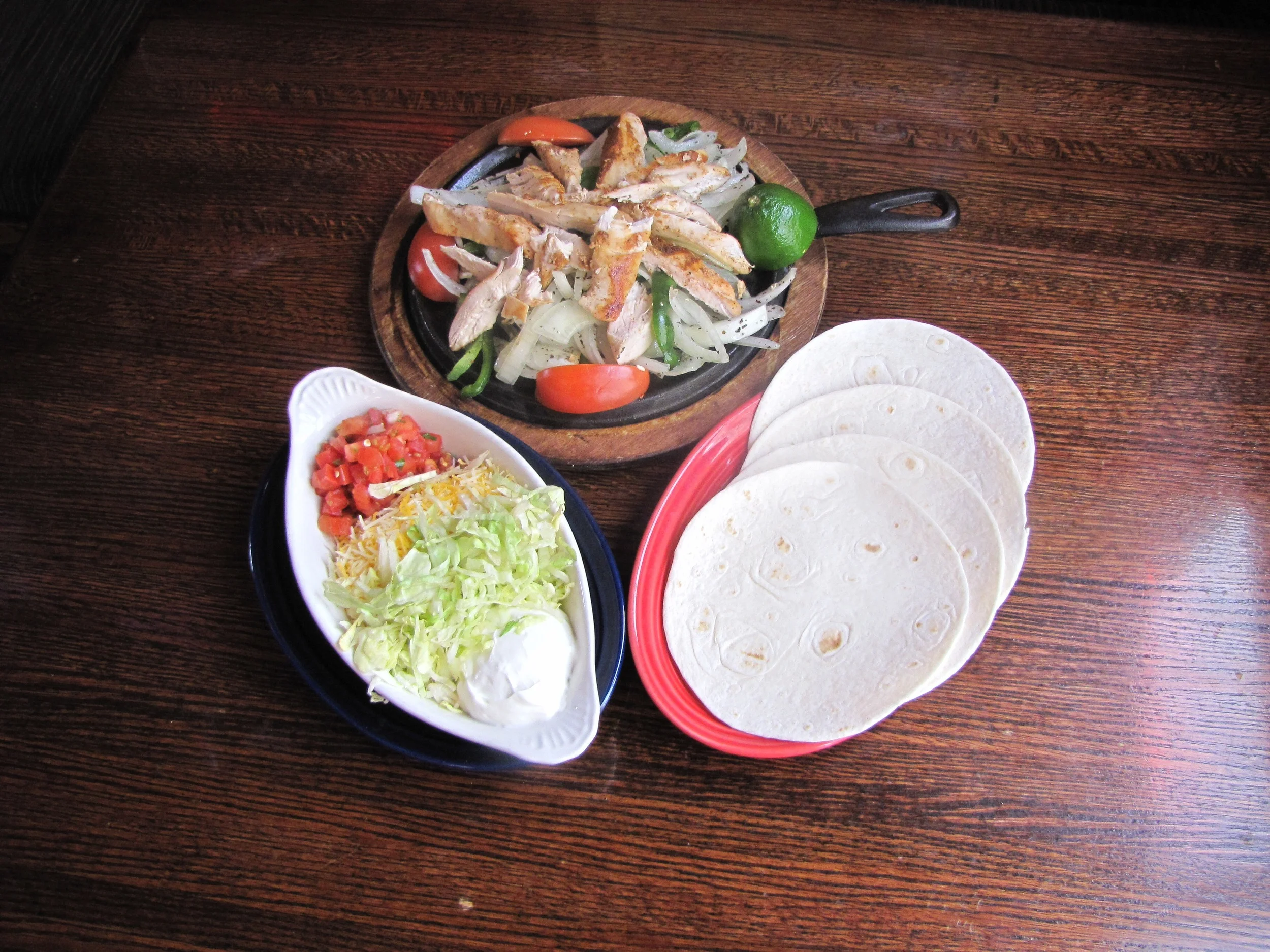 Friday is sizzling fajita platter night: Free sizzling fajita platter with any regular priced pitcher of beer or margaritas For drinks: After class - 3-6 p.m. $1.50 domestic pints $2.00 rails $2.50 margarita pints 9 p.m. - close $3 tier 1 pints $3 rail drinks $4 tier 2 pints