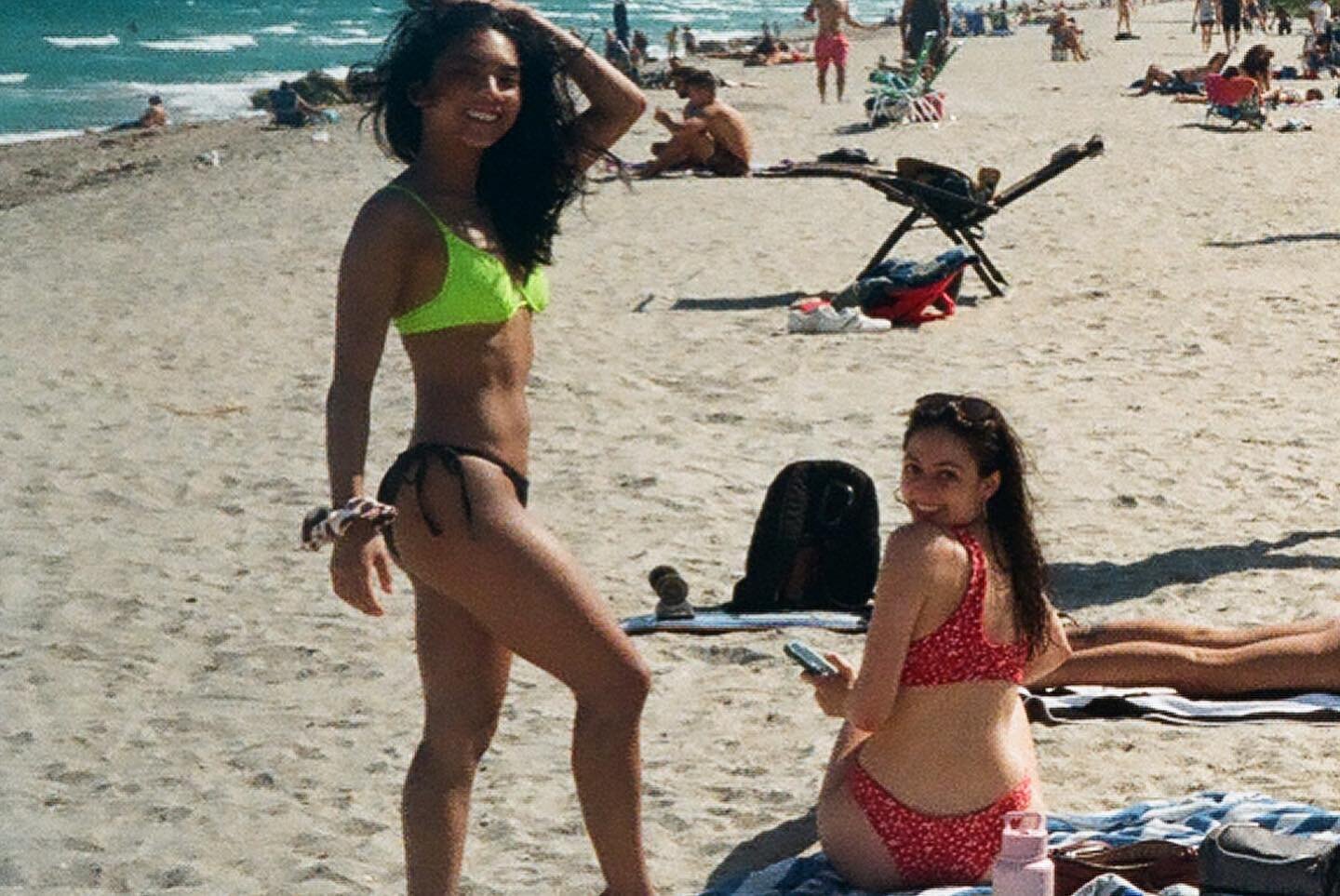 cool kids&trade;

Dump from Christian&rsquo;s camera, plus that one from Nola
___
Image description: a series of 35mm photos of Veronica and her friends from tour&mdash; at the beach, the arcade, the airport, the bars. Many memories captured in still
