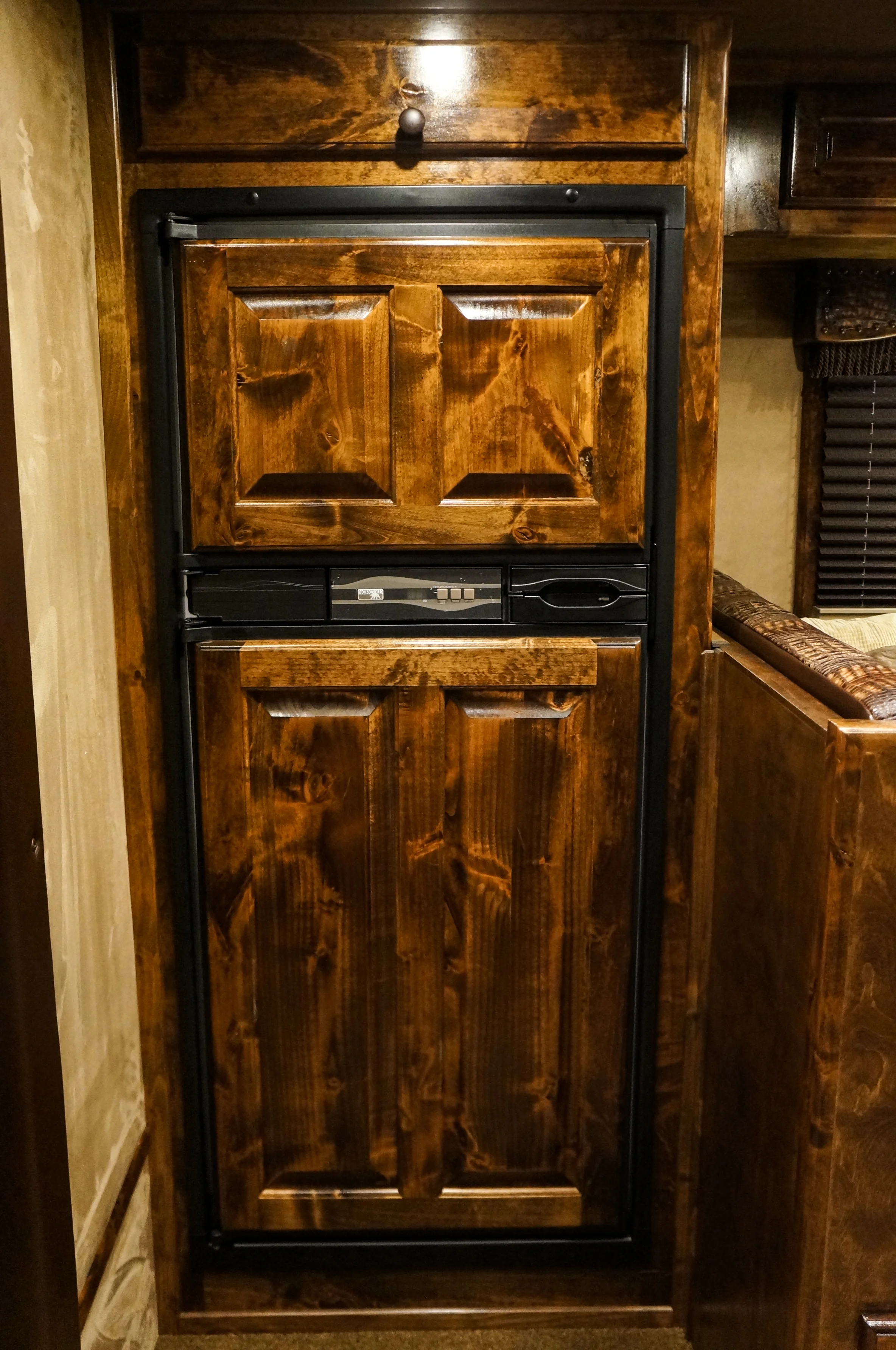 6.0 Frig in Slide Out