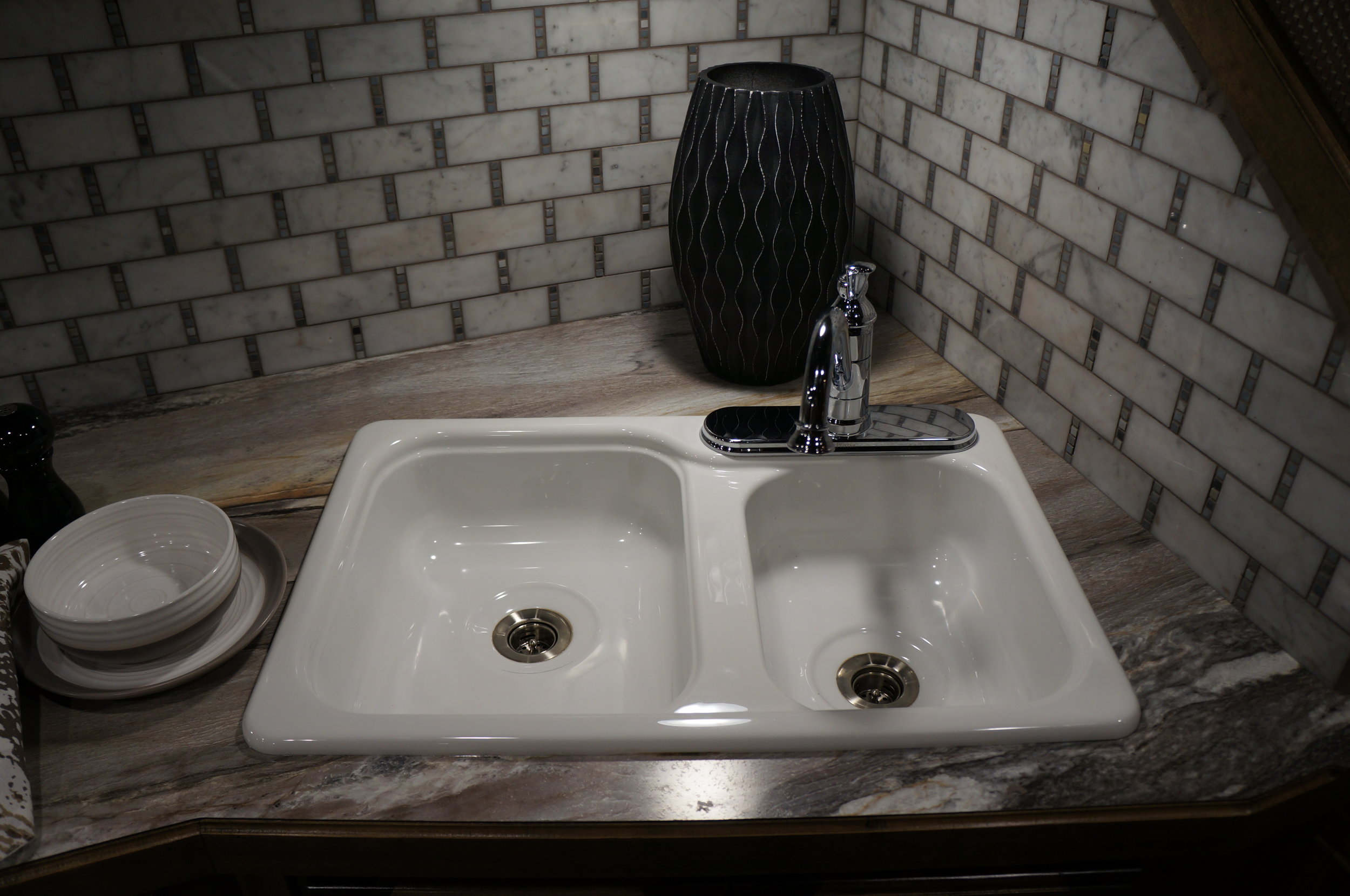 Standard White Double Sink with Silver Faucet