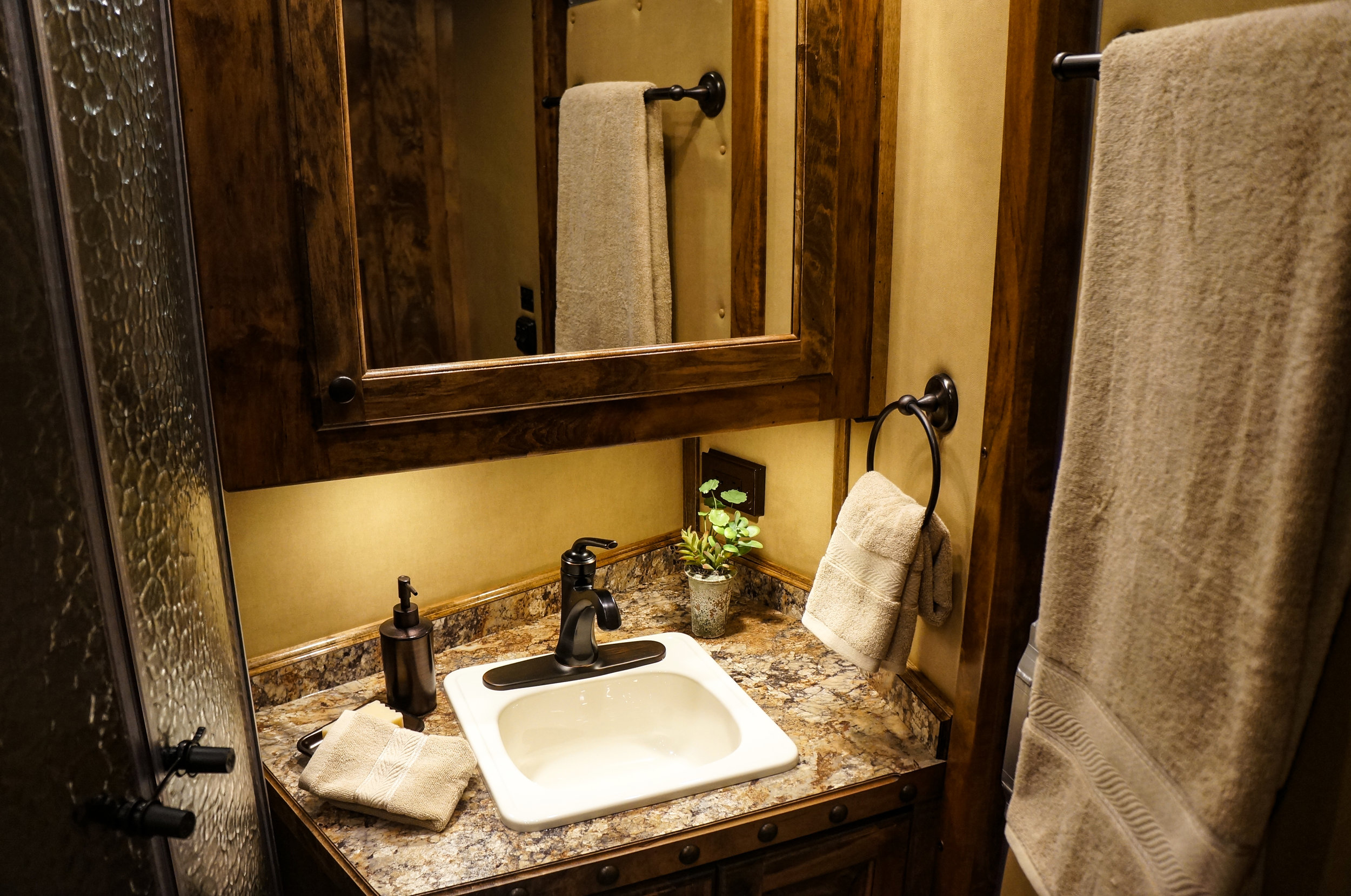 Standard Almond Sink with Bronze Faucet