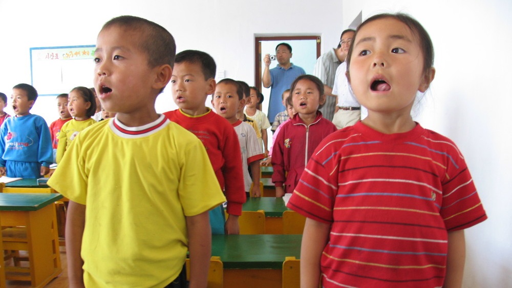 North Korean Children Singing