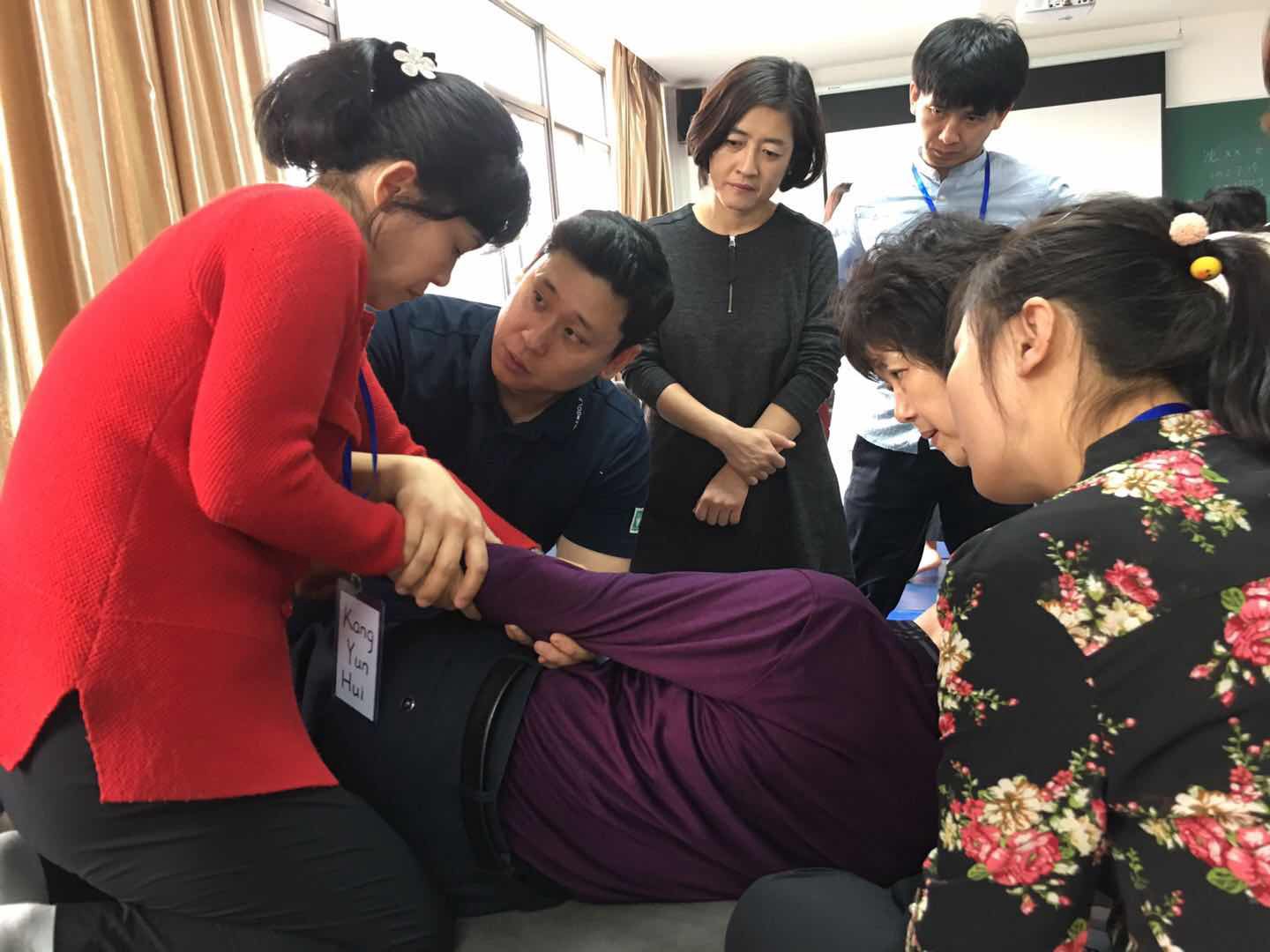 Hands-on Training in Bobath Therapy for North Korean Doctors