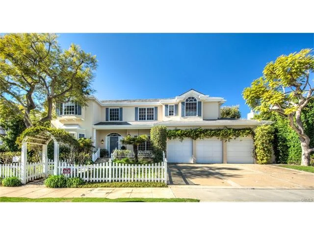 5 Beds 5 1/2 Baths