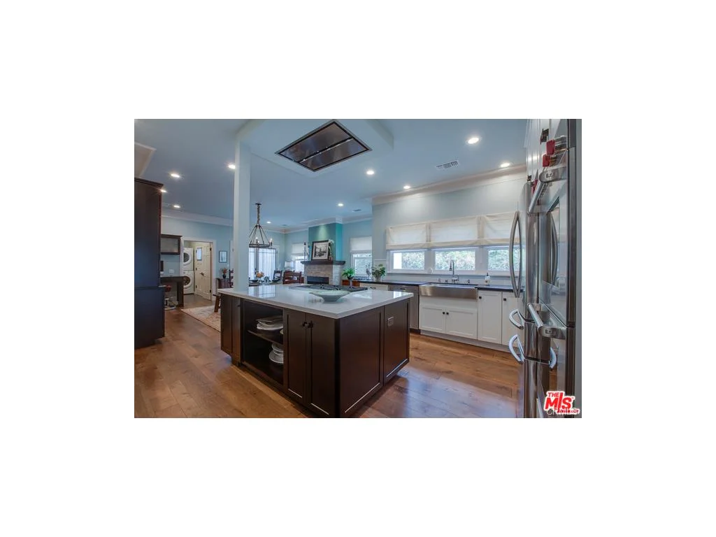Entertainers Dream Kitchen