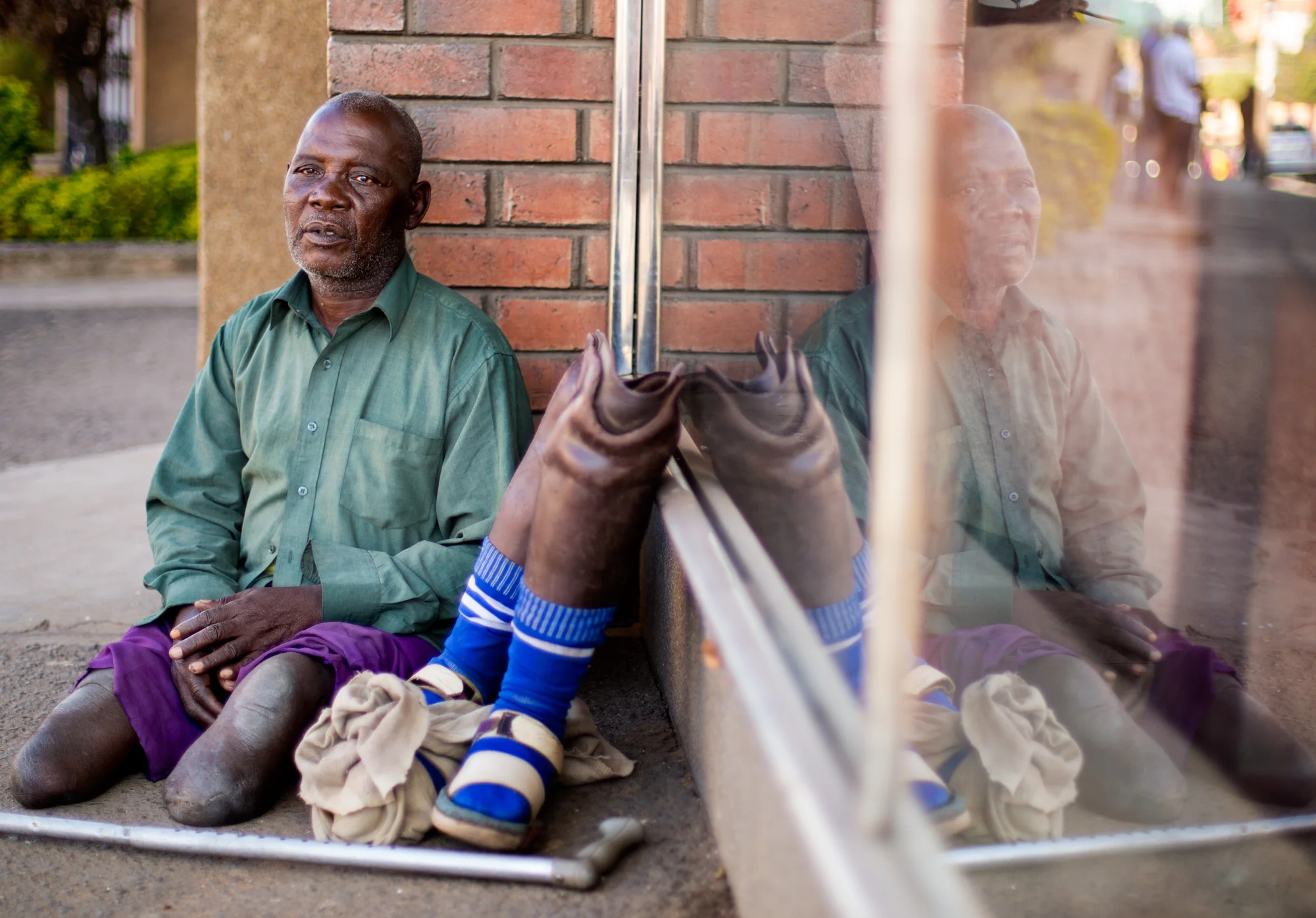 Disabled-Beggar-Malawi_2549_tighter.jpg
