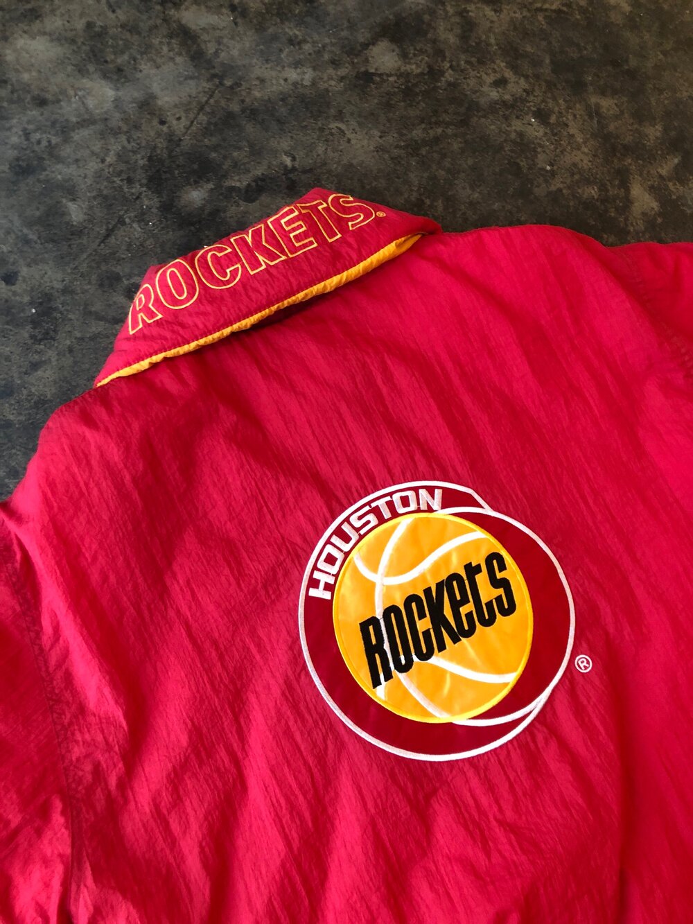 Vintage NBA Houston Rockets Pro Player Puffy Jacket [XXL] – Spicy Dye
