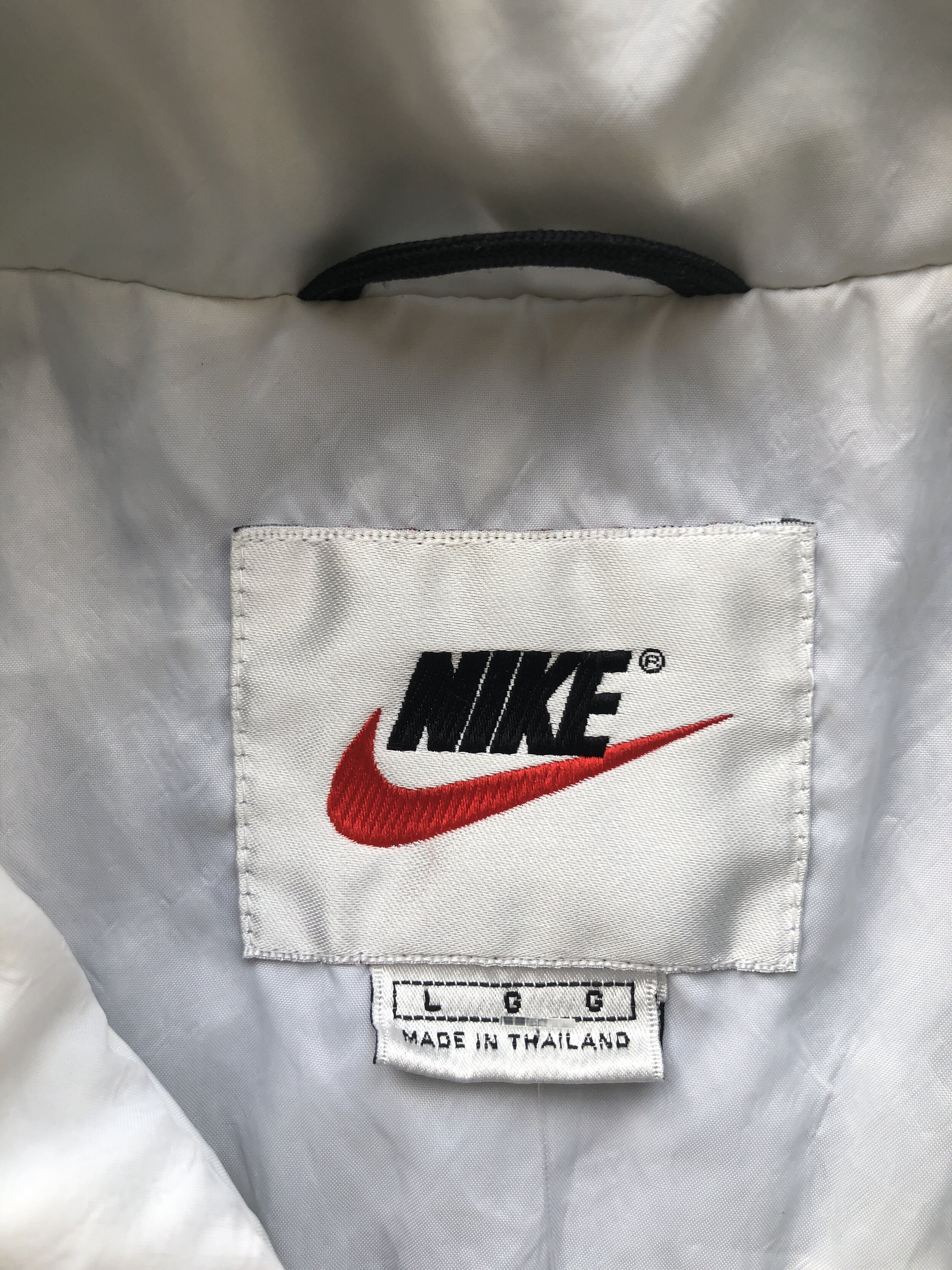 6B2B767A-47C1-4856-B9F8-6B89B6B1A06E