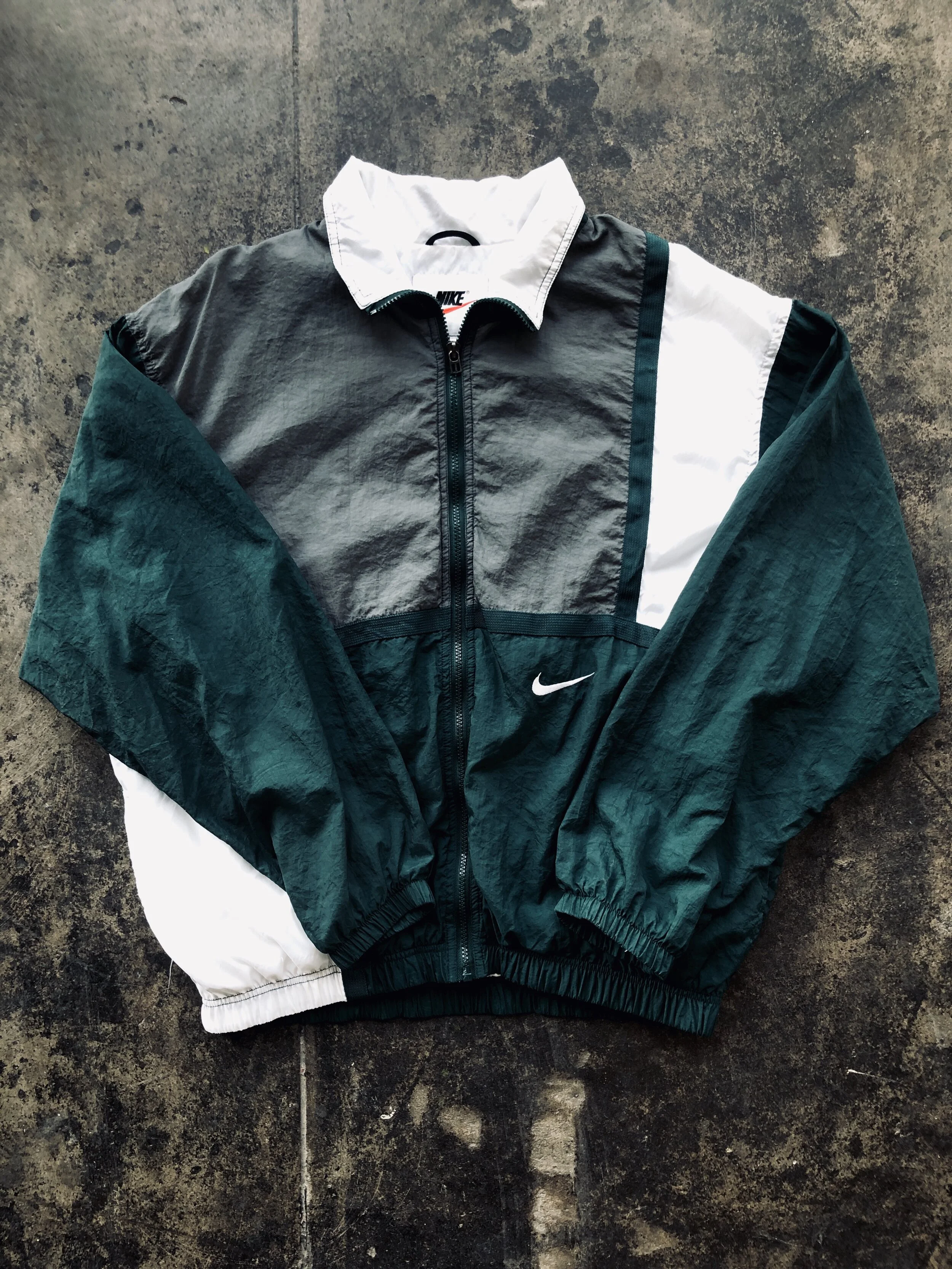 C88B4F56-6C47-49A5-8097-82C6AB588020