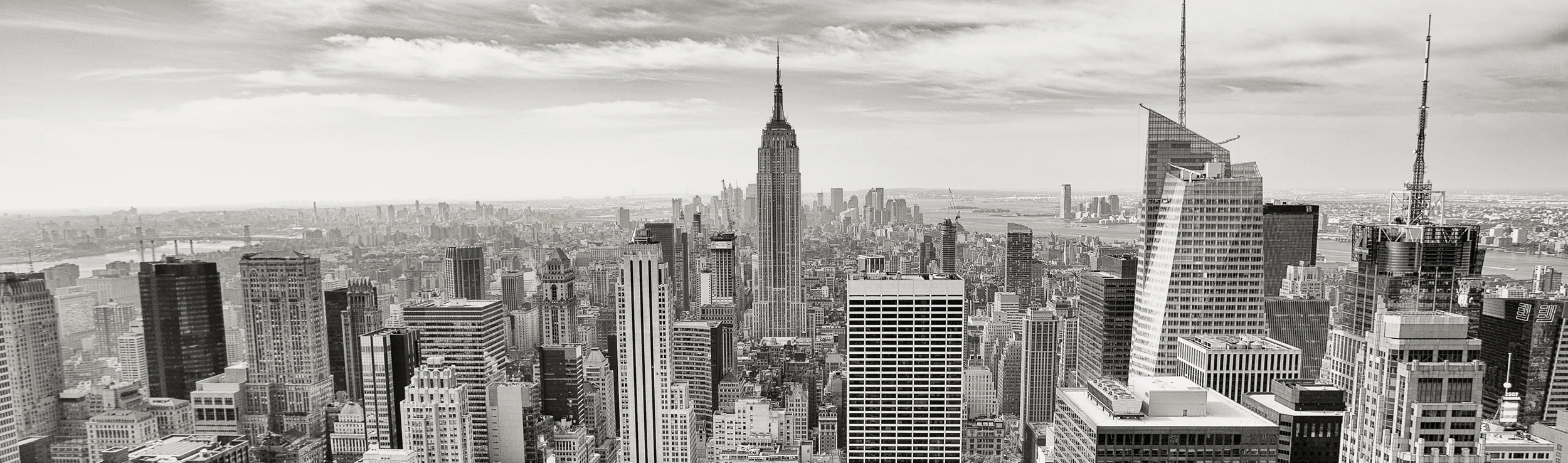 black-white-city skyline empire b:w.jpg