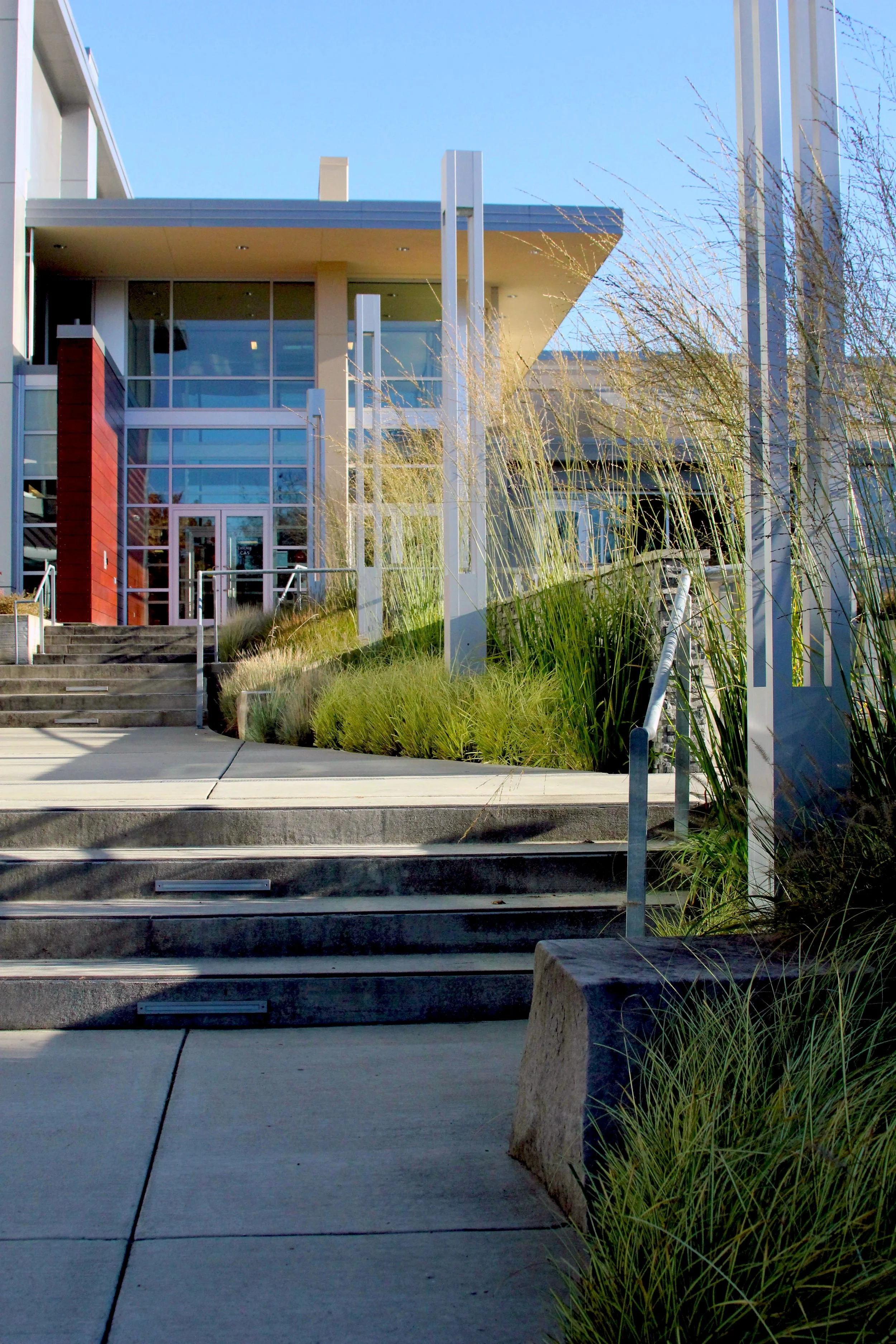 Cascade COR & Rainier Science Buildings