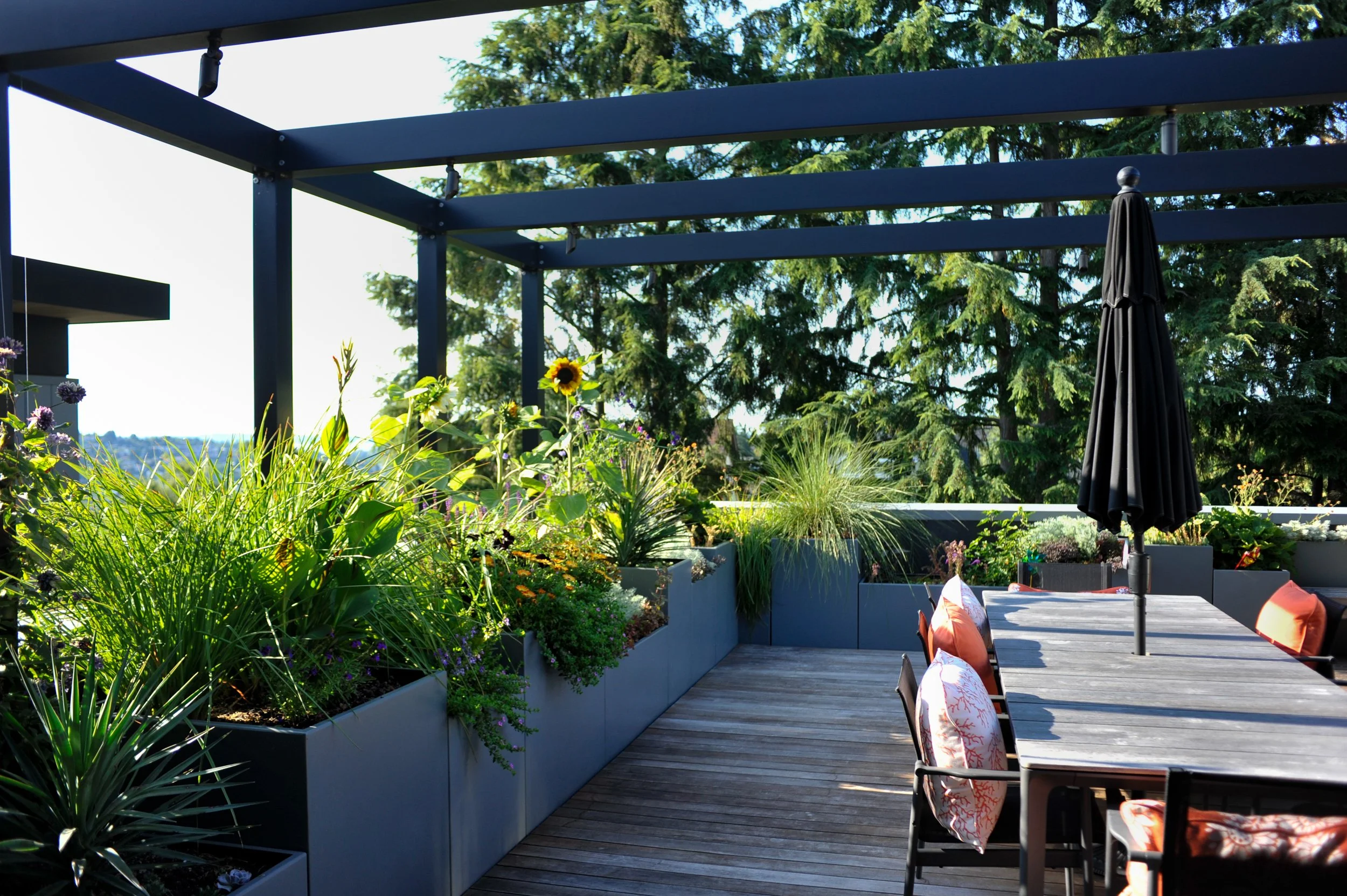 Dining deck at the Perch