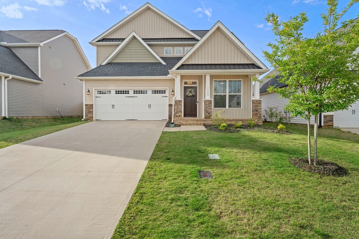 🛌 3 Bedroom + 💼 Office
🛁 2.5 baths
🏷️ $325,000
📍 1406 Almaden St. Boiling Springs, SC

Located in the booming town of Boiling Springs, 1406 Almaden Street is a perfect place to call home. Walk into a spacious open floor plan - complete with an o