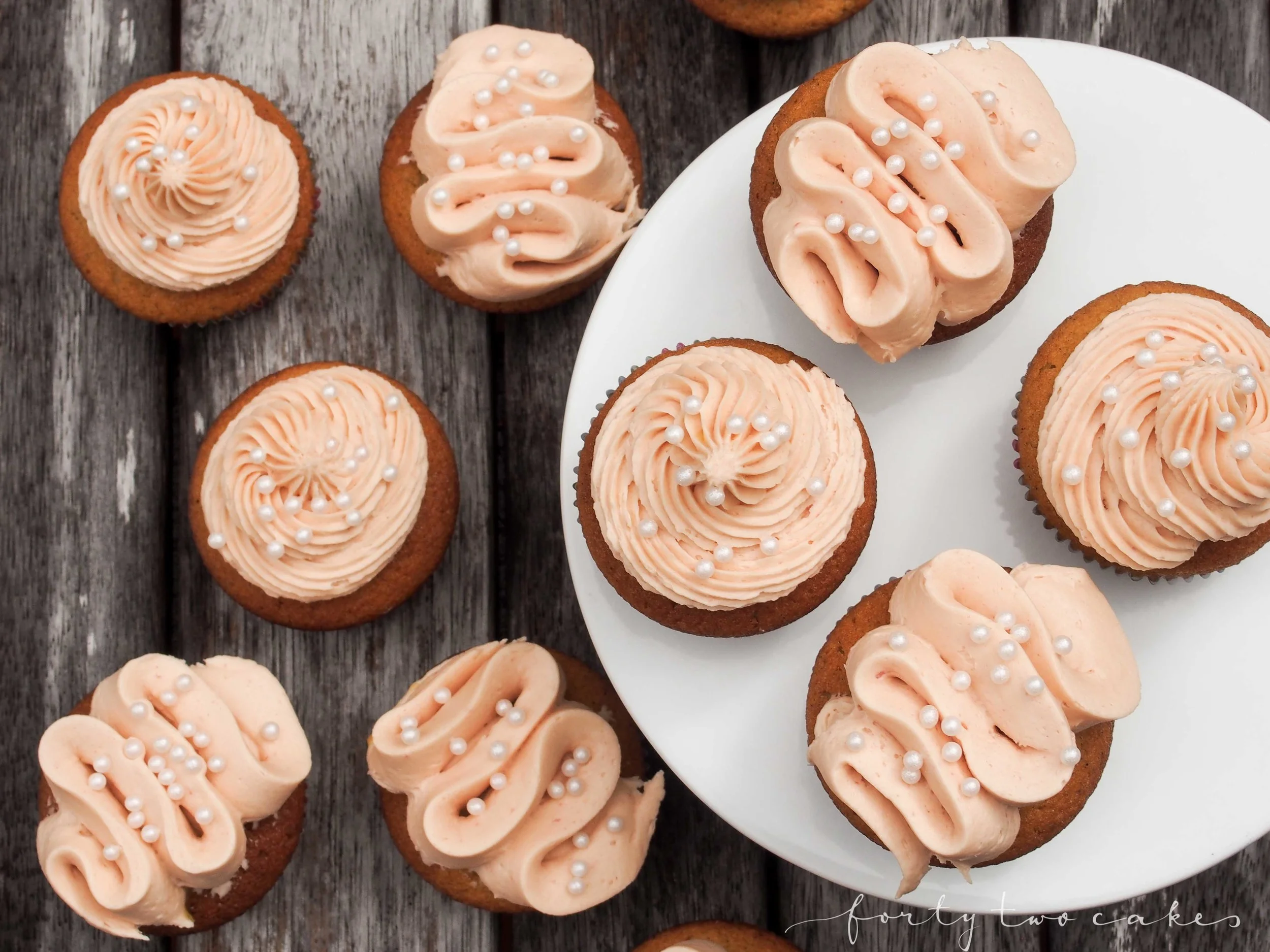 fortytwocakes_cupcakes-3.jpg