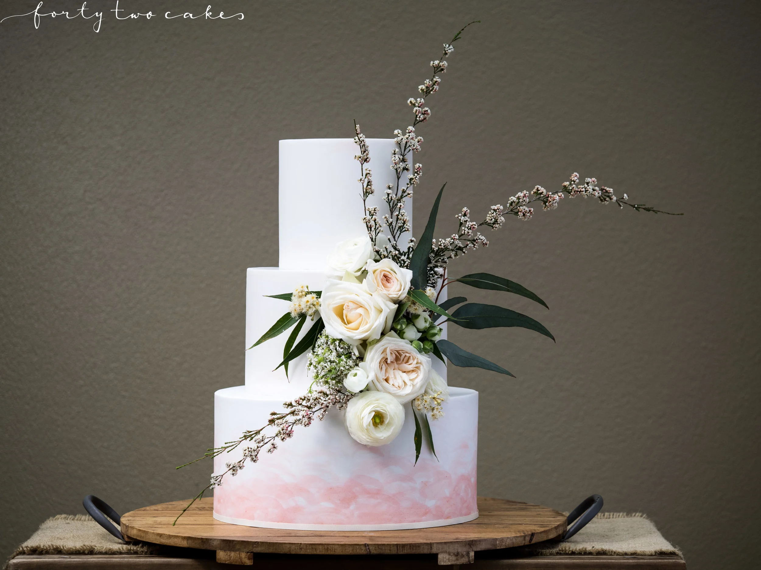 Forty-Two Cakes - Fondant-04.jpg