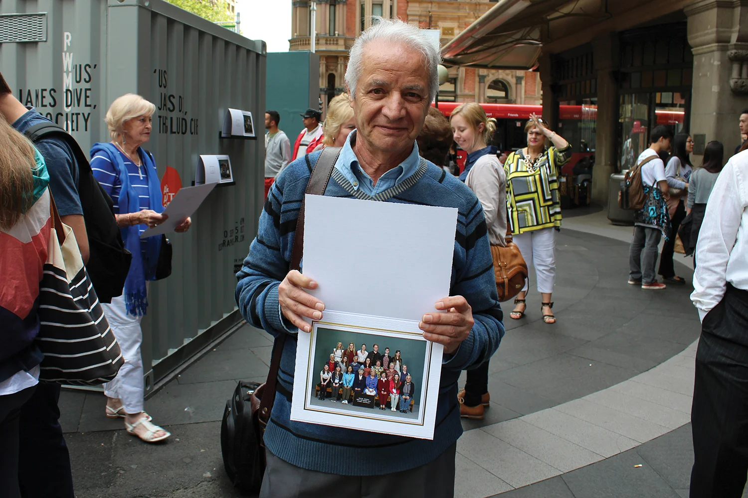 'Us' a group photo of strangers by artist James Dive