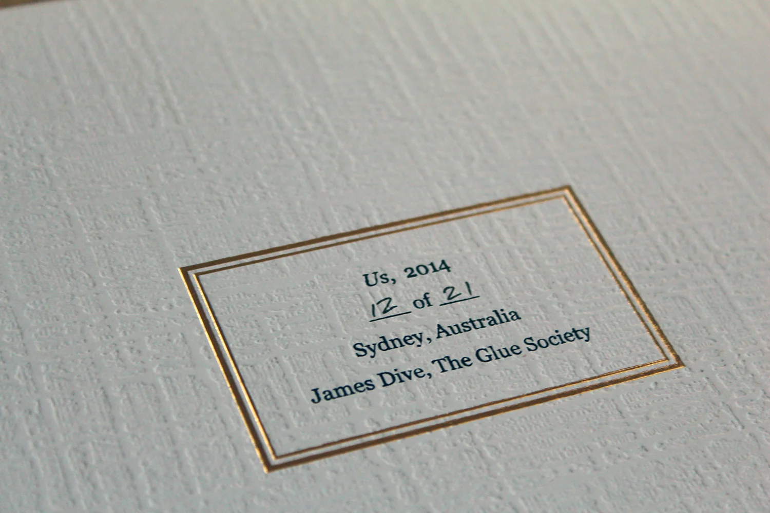 'Us' a group photo of strangers by artist James Dive