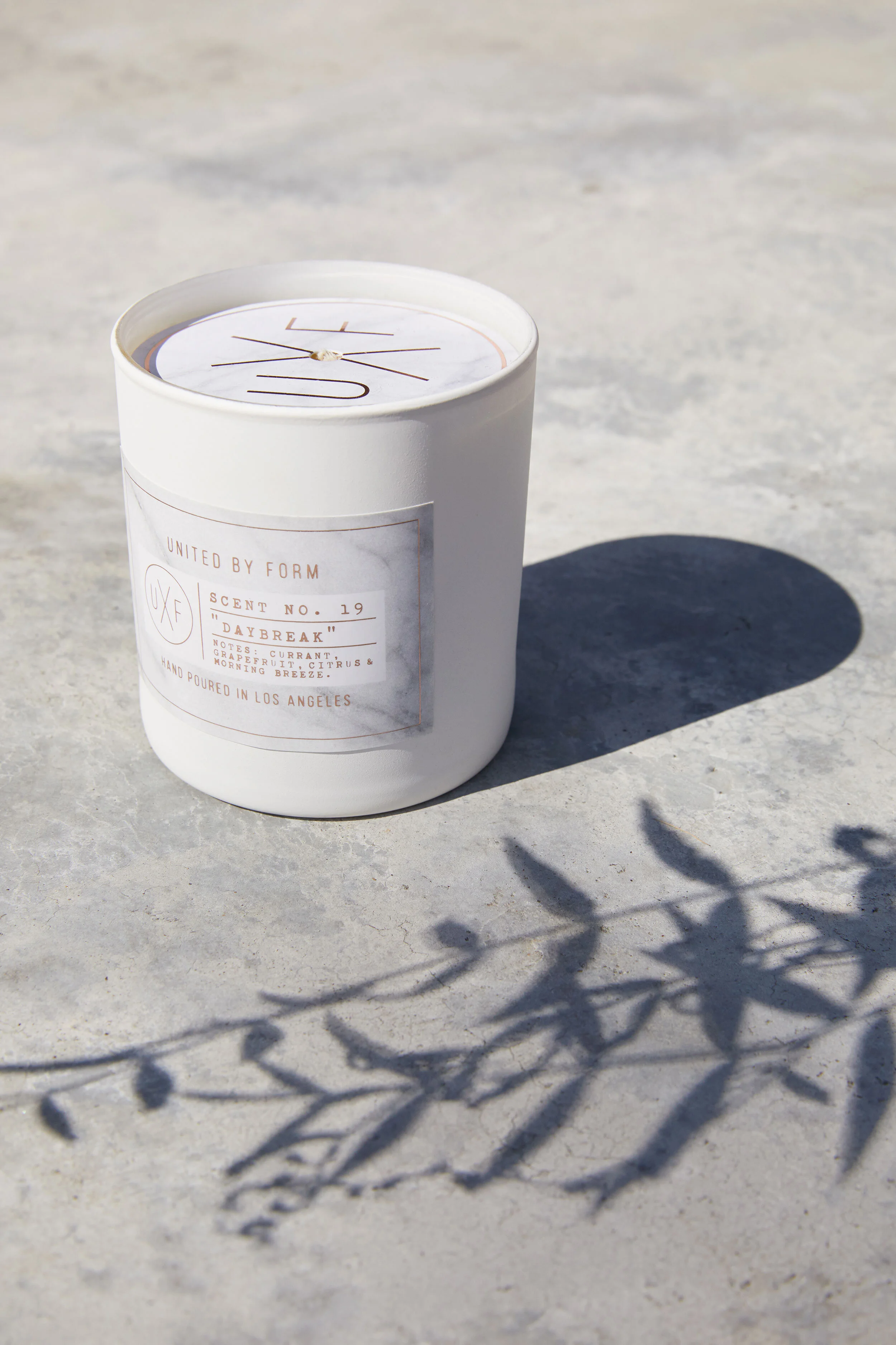 No. 19 Daybreak - 8 oz Glass Candle