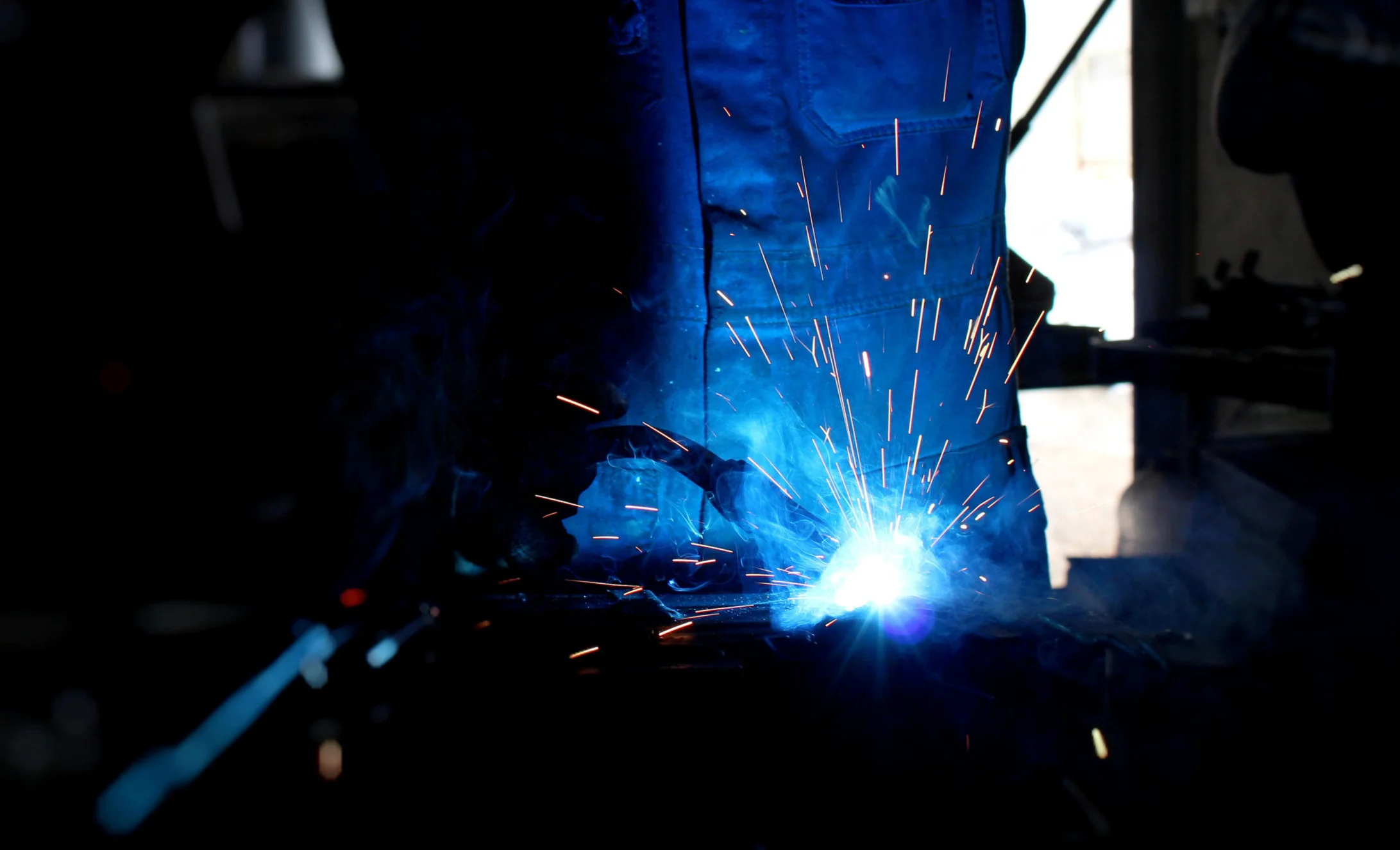 Sensis_Welding_mobile_load.jpg