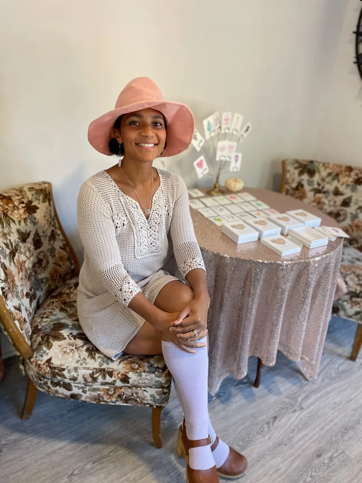 WELLNESS DAY ORACLE READINGS AT THE WOODBURY COLLECTIVE