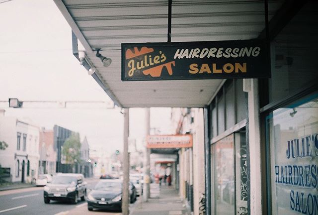 Julie's Hairdressing Salon by @kurteckardt 
#35mm #film #photography #mixedbusiness #collingwood #hairdresser #ishootfilm