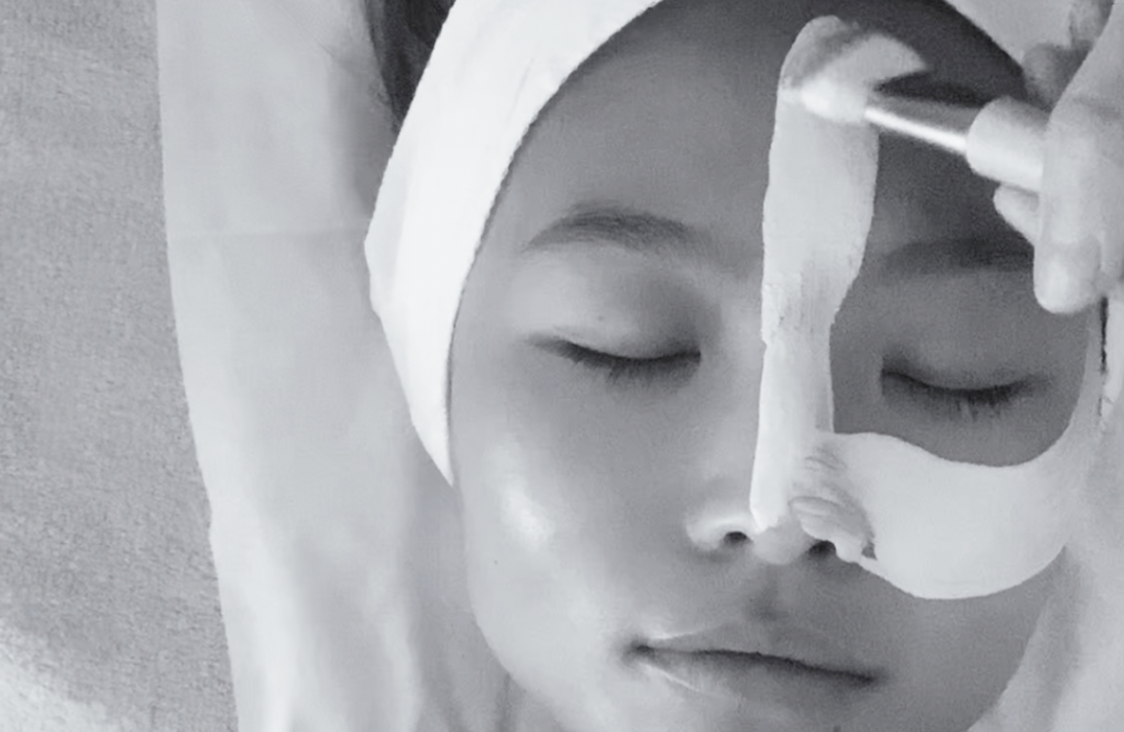 AT HOME FACIAL