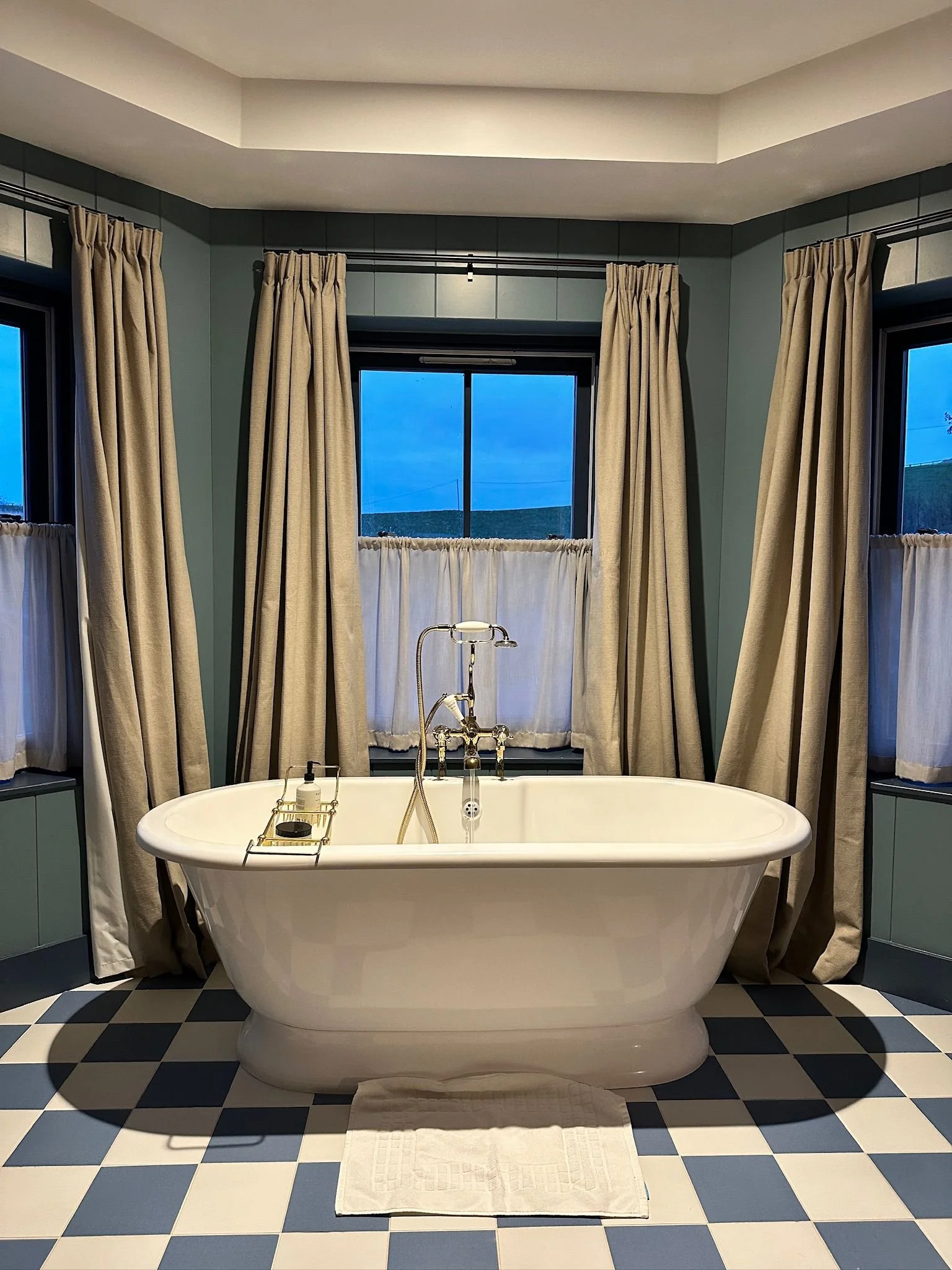 WhatsApp Image 2025-12-03 at 09.18.45 (6).jpeg