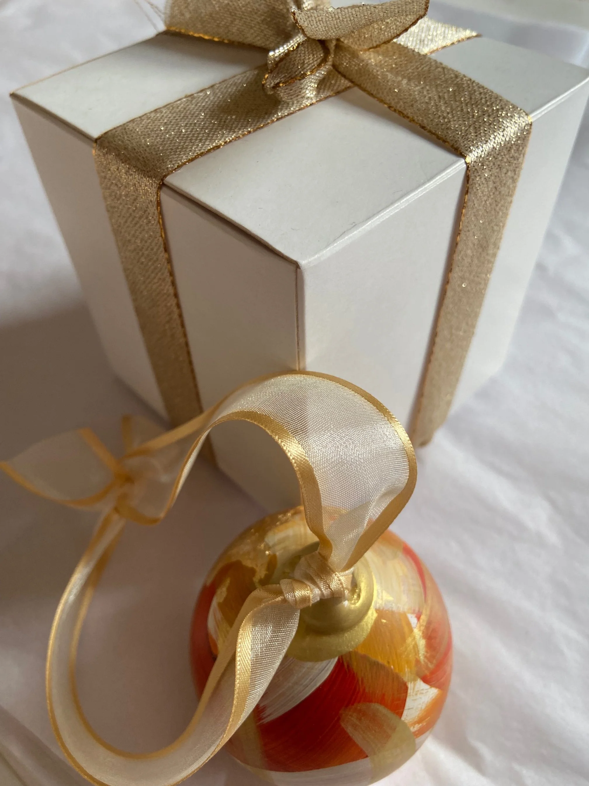 bauble in box.jpg