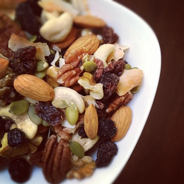 900b0ab10fff154b65ac707efca903df--paleo-trail-mix-trail-mix-recipes.jpg