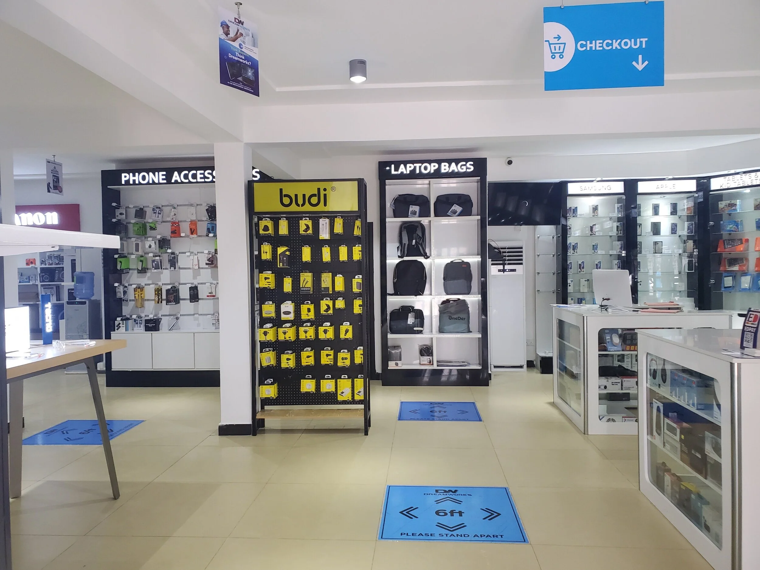 CED5DD6B-E921-4858-827B-CADA1B02518E